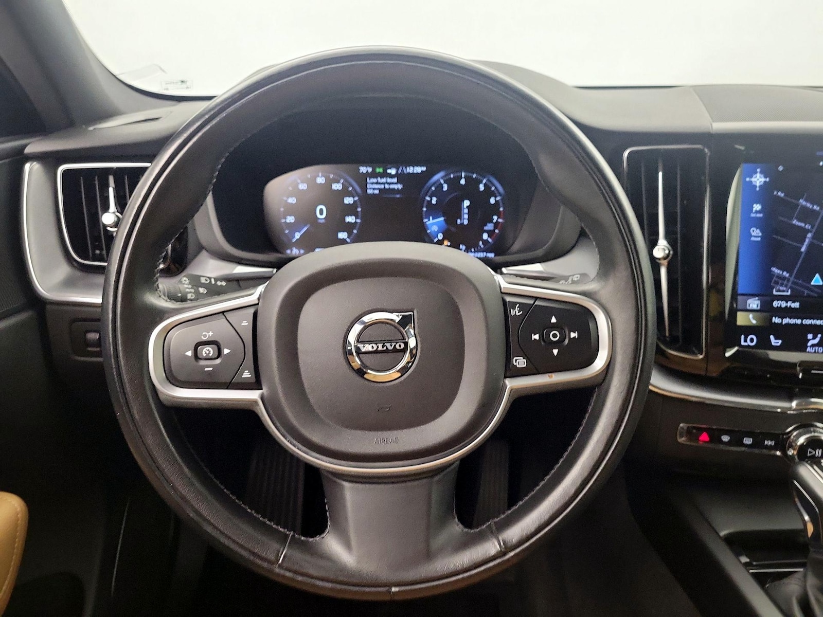 2020 Volvo XC60 Momentum - Photo 11
