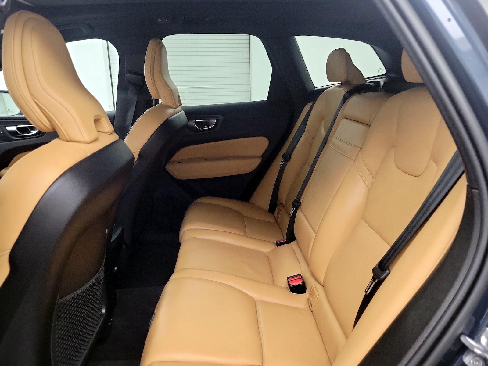 2020 Volvo XC60 Momentum - Photo 22