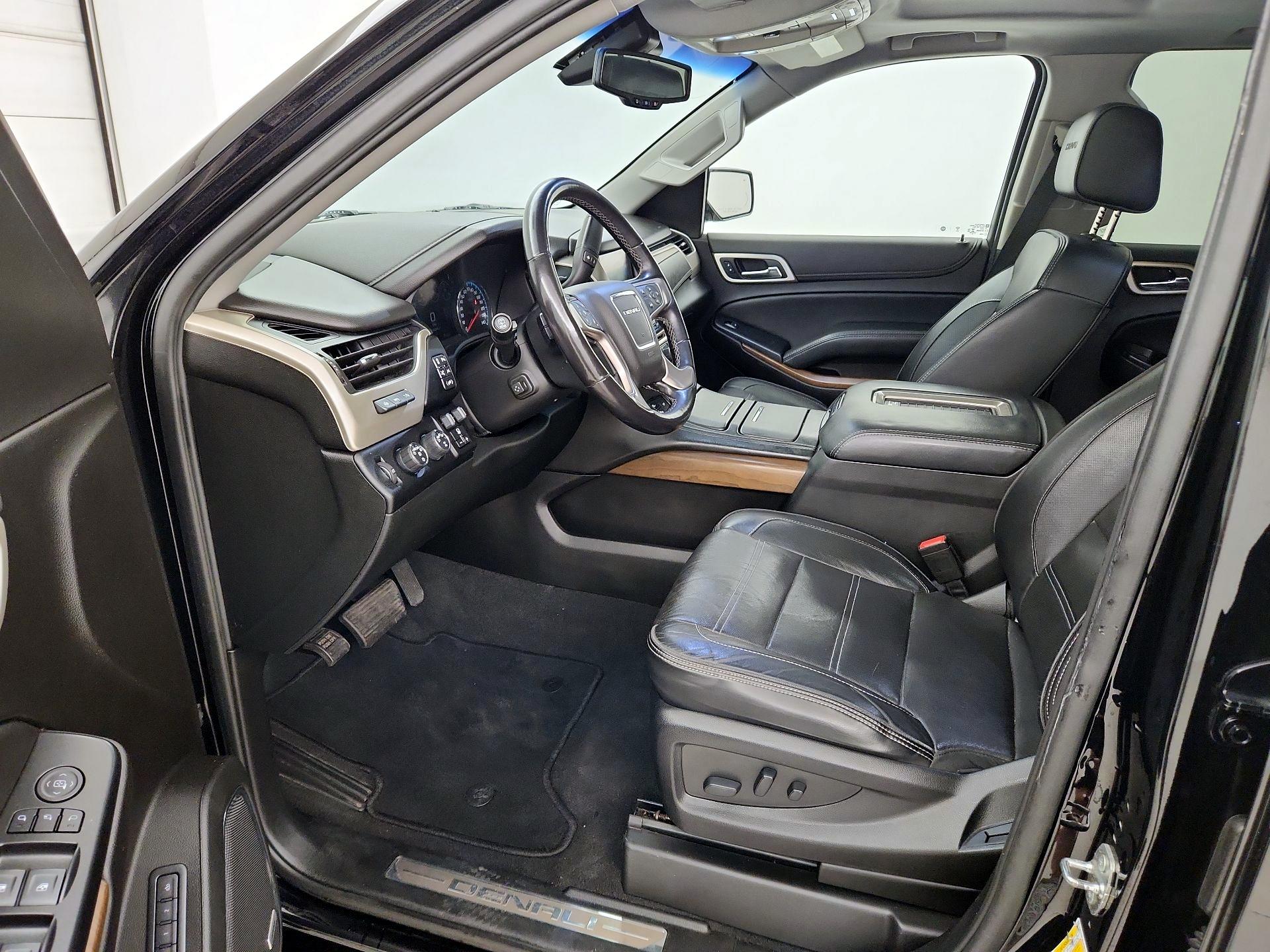 Thumbnail: 2020 GMC Yukon XL - 11