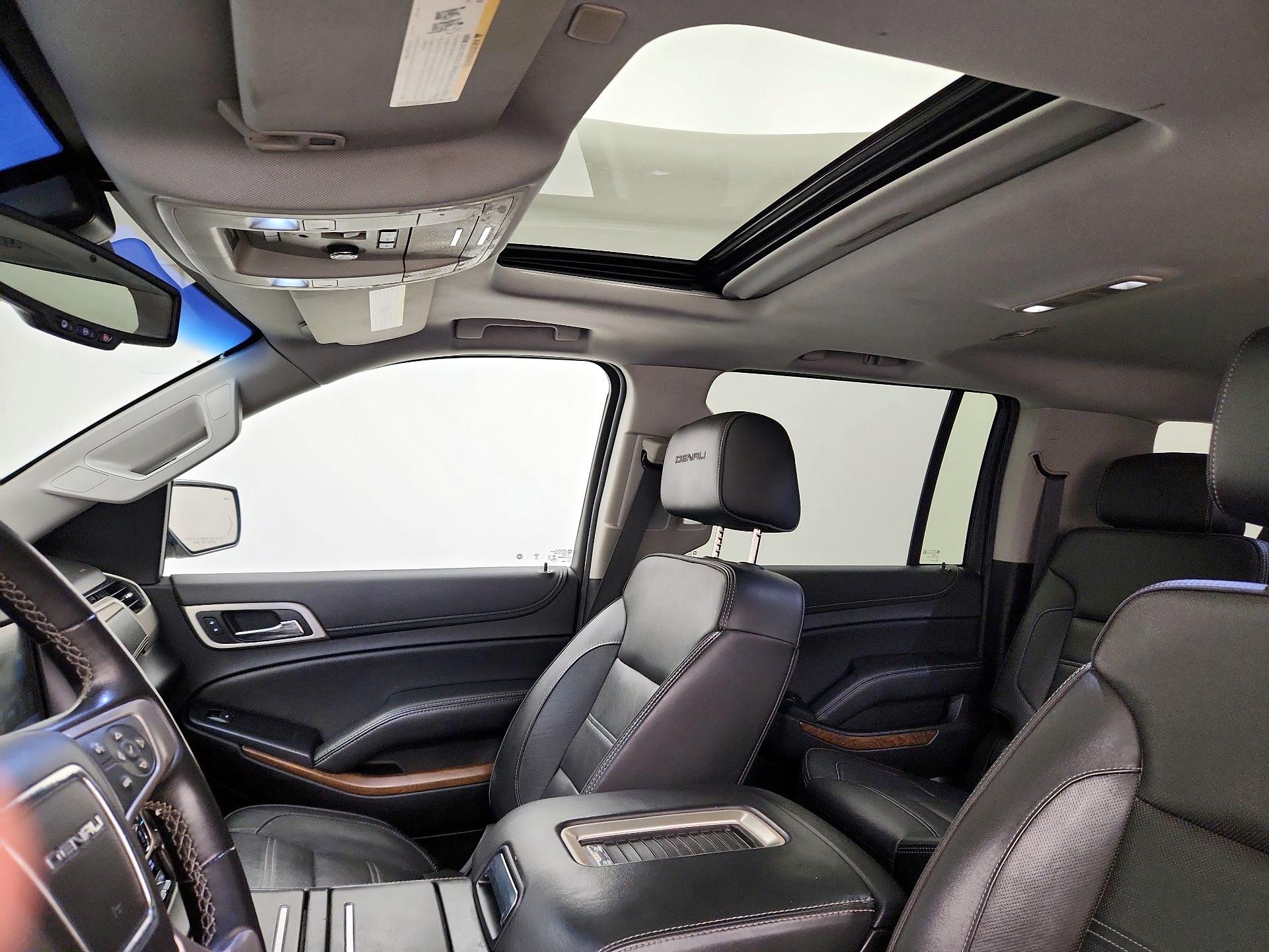 Thumbnail: 2020 GMC Yukon XL - 19