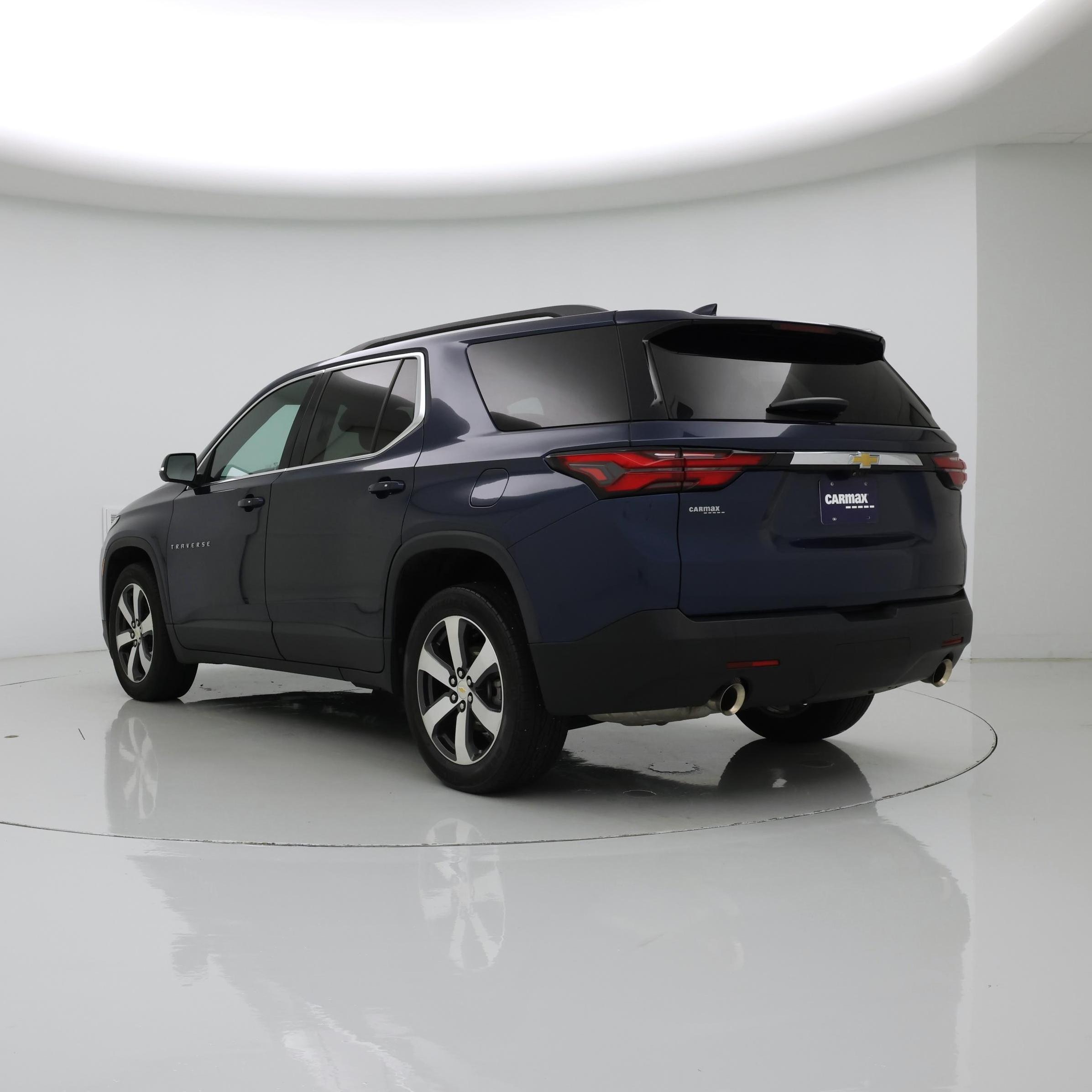 Thumbnail: 2023 Chevrolet Traverse - 2