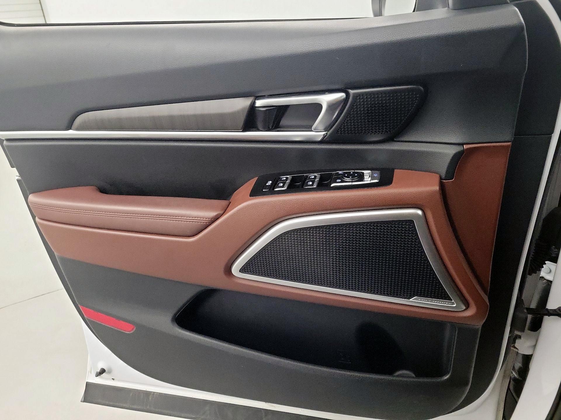 Thumbnail: 2023 Kia Telluride - 12