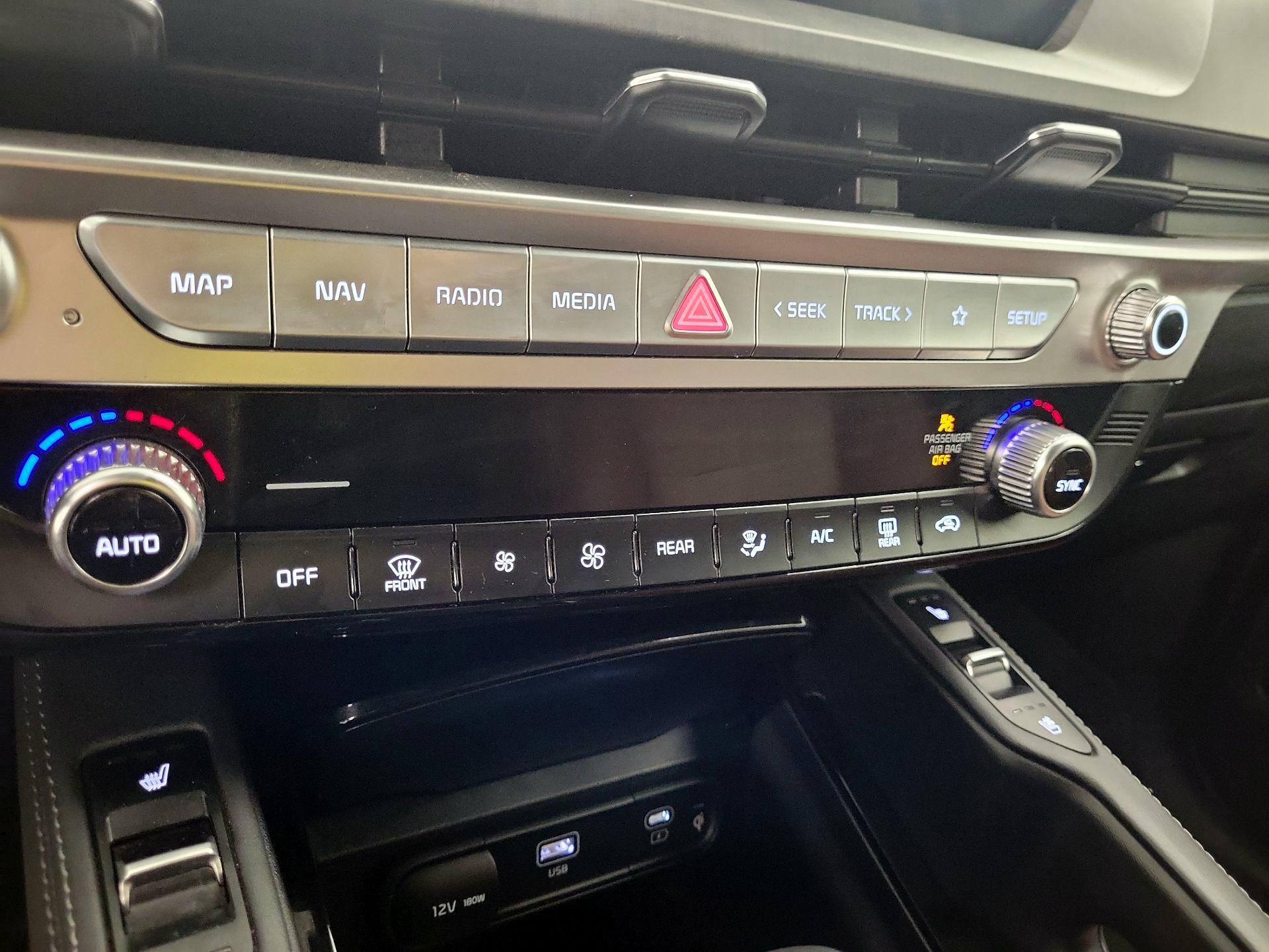 Thumbnail: 2023 Kia Telluride - 17