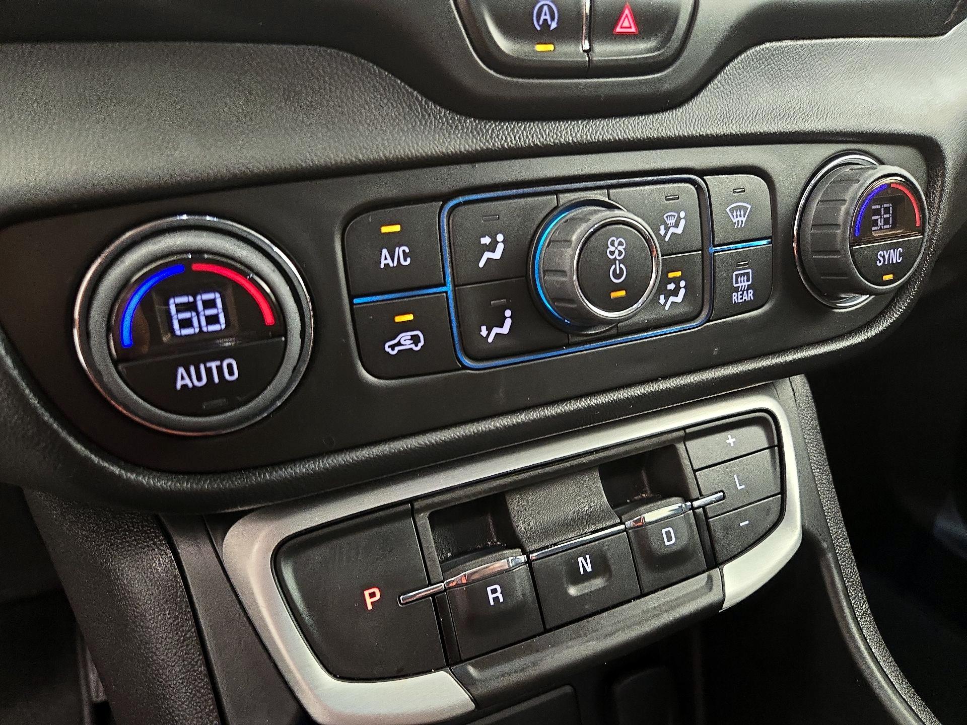 Thumbnail: 2023 GMC Terrain - 16