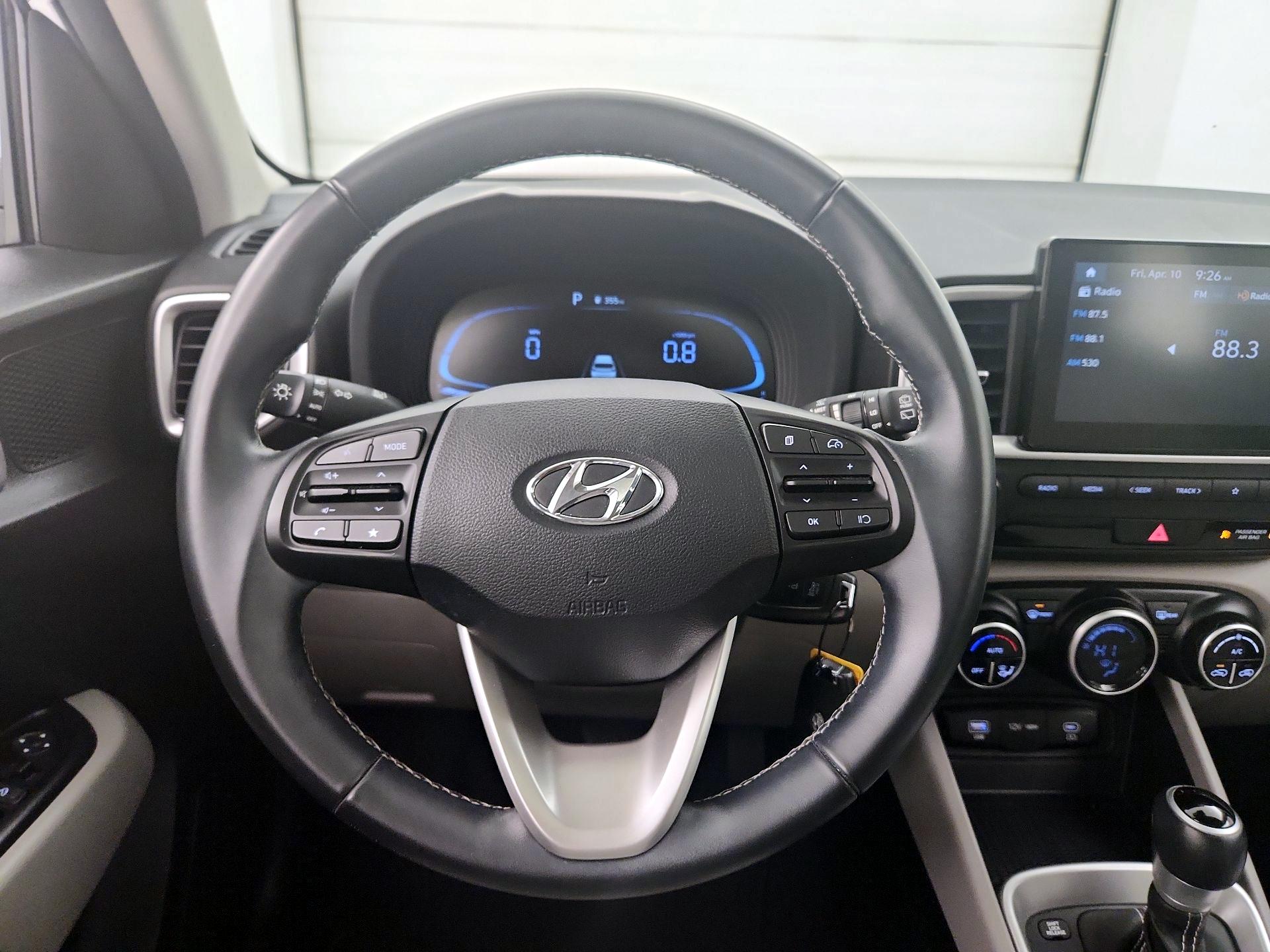 Thumbnail: 2023 Hyundai Venue - 10