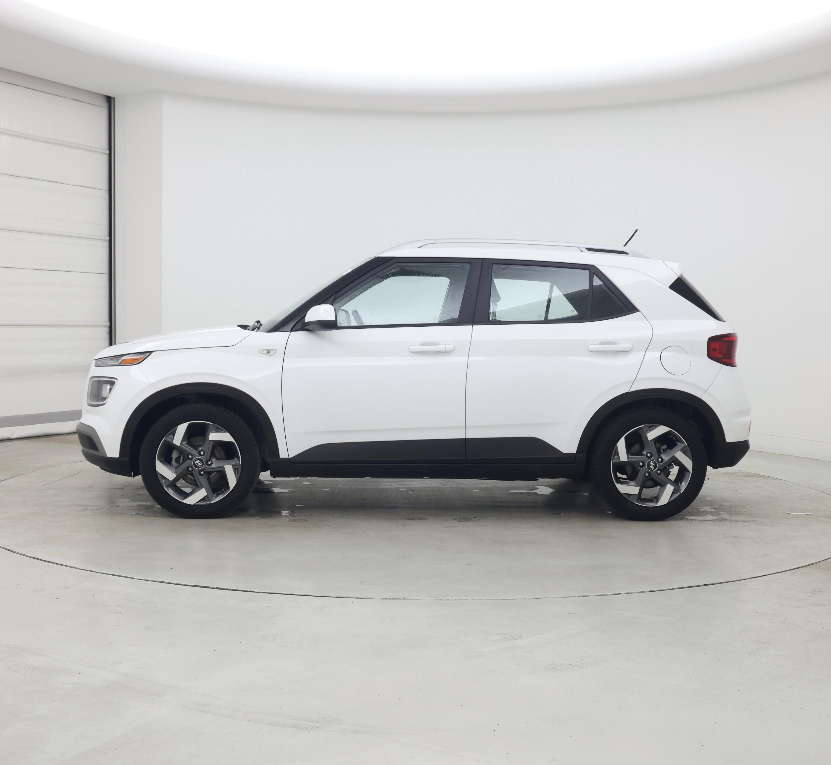 Thumbnail: 2023 Hyundai Venue - 3