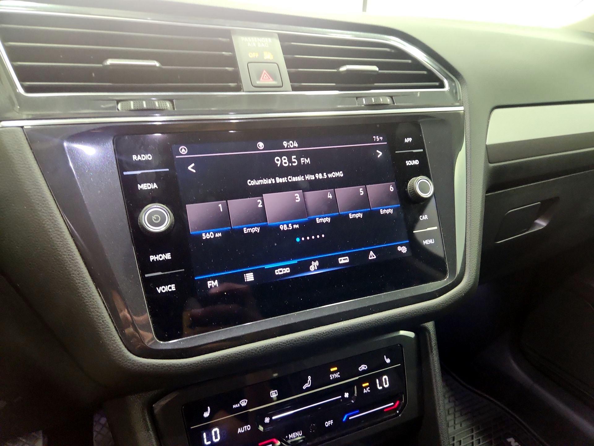 Thumbnail: 2022 Volkswagen Tiguan - 15