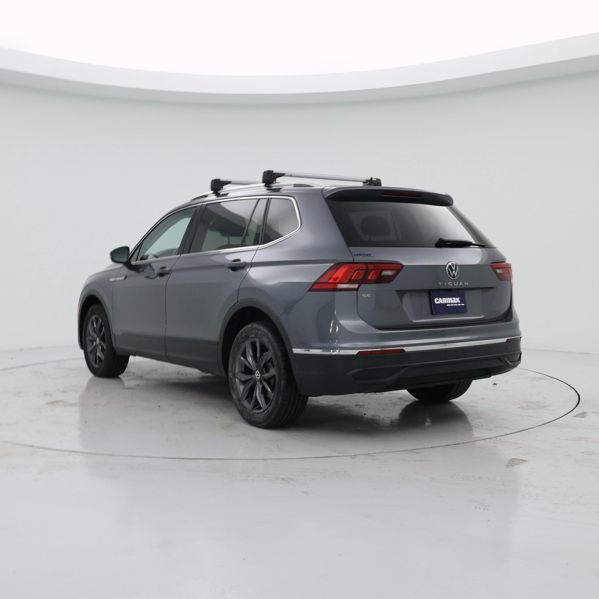 Thumbnail: 2022 Volkswagen Tiguan - 2