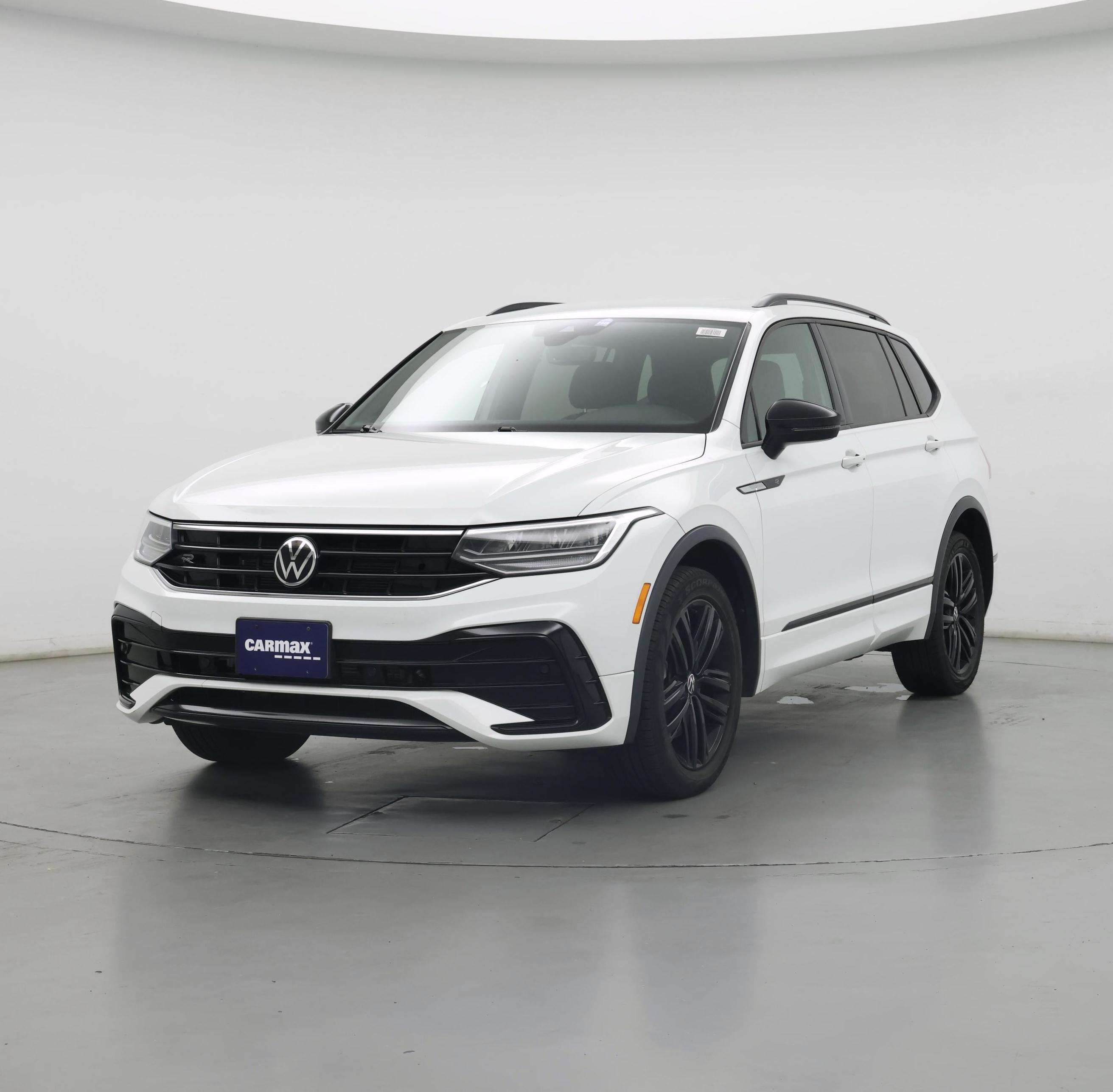 Thumbnail: 2022 Volkswagen Tiguan - 4
