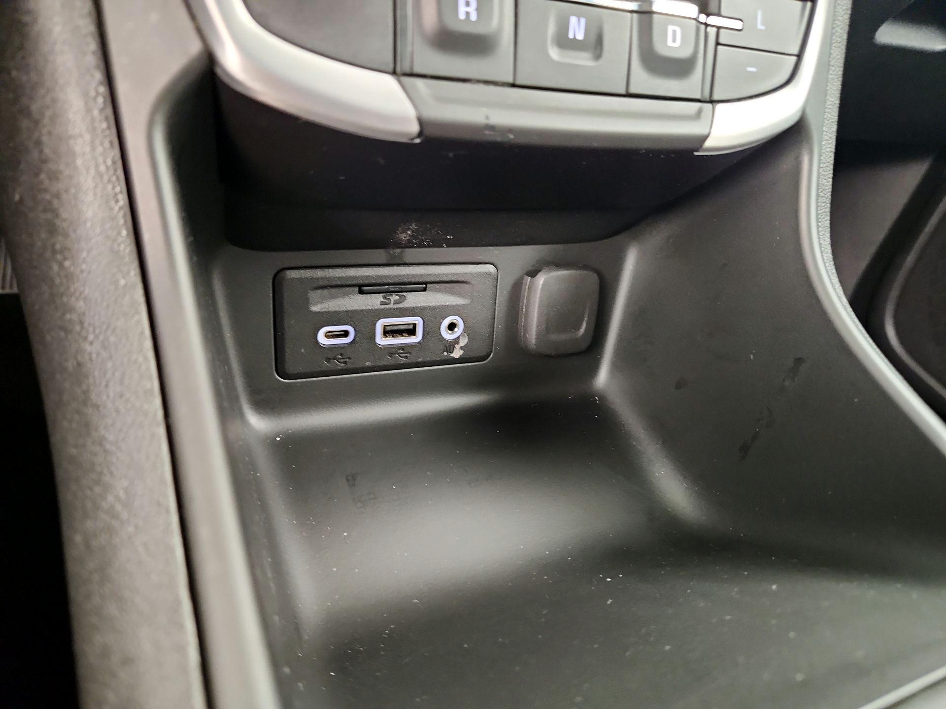 Thumbnail: 2022 GMC Terrain - 19