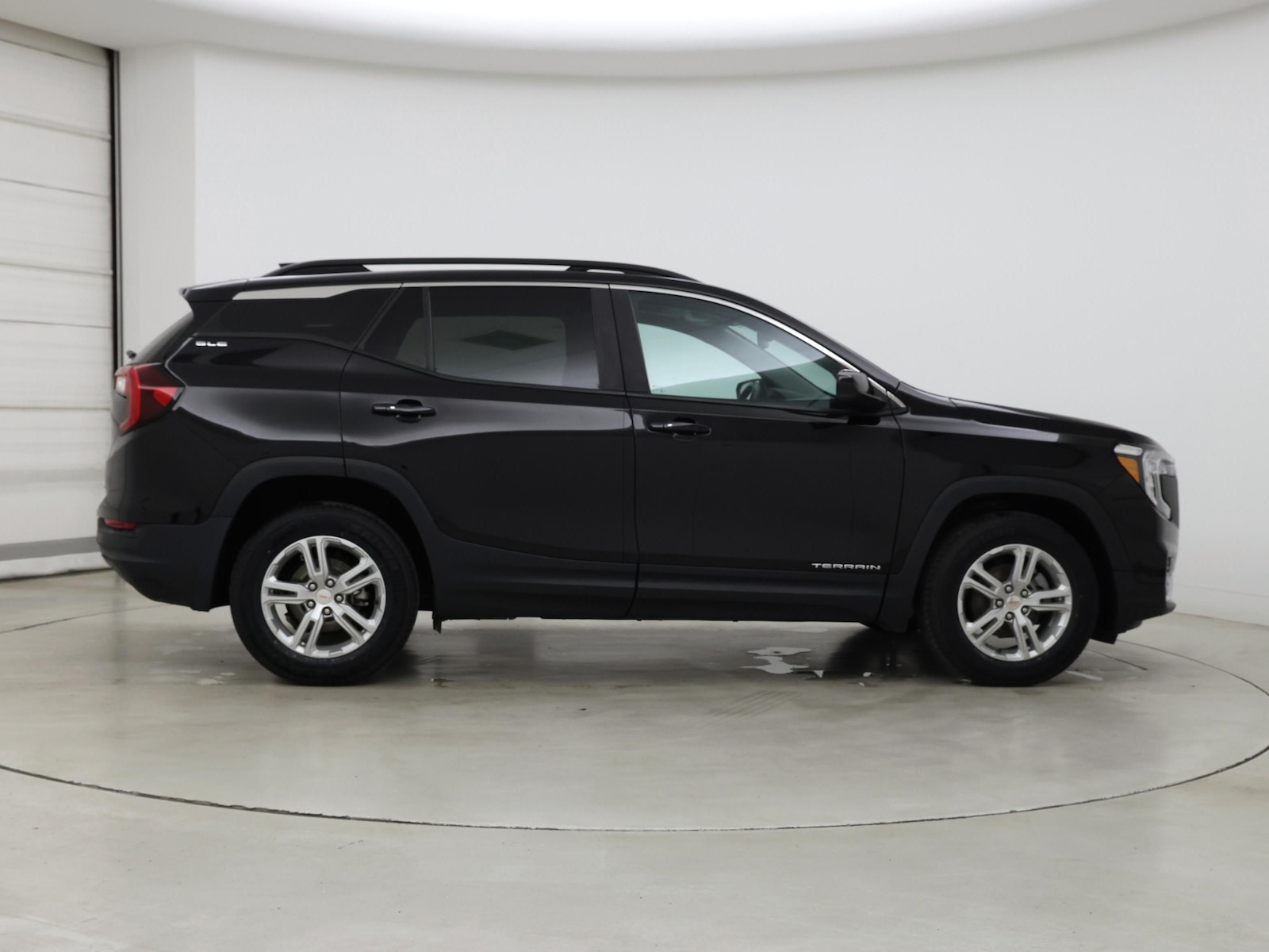 2022 GMC Terrain SLE - Photo 8