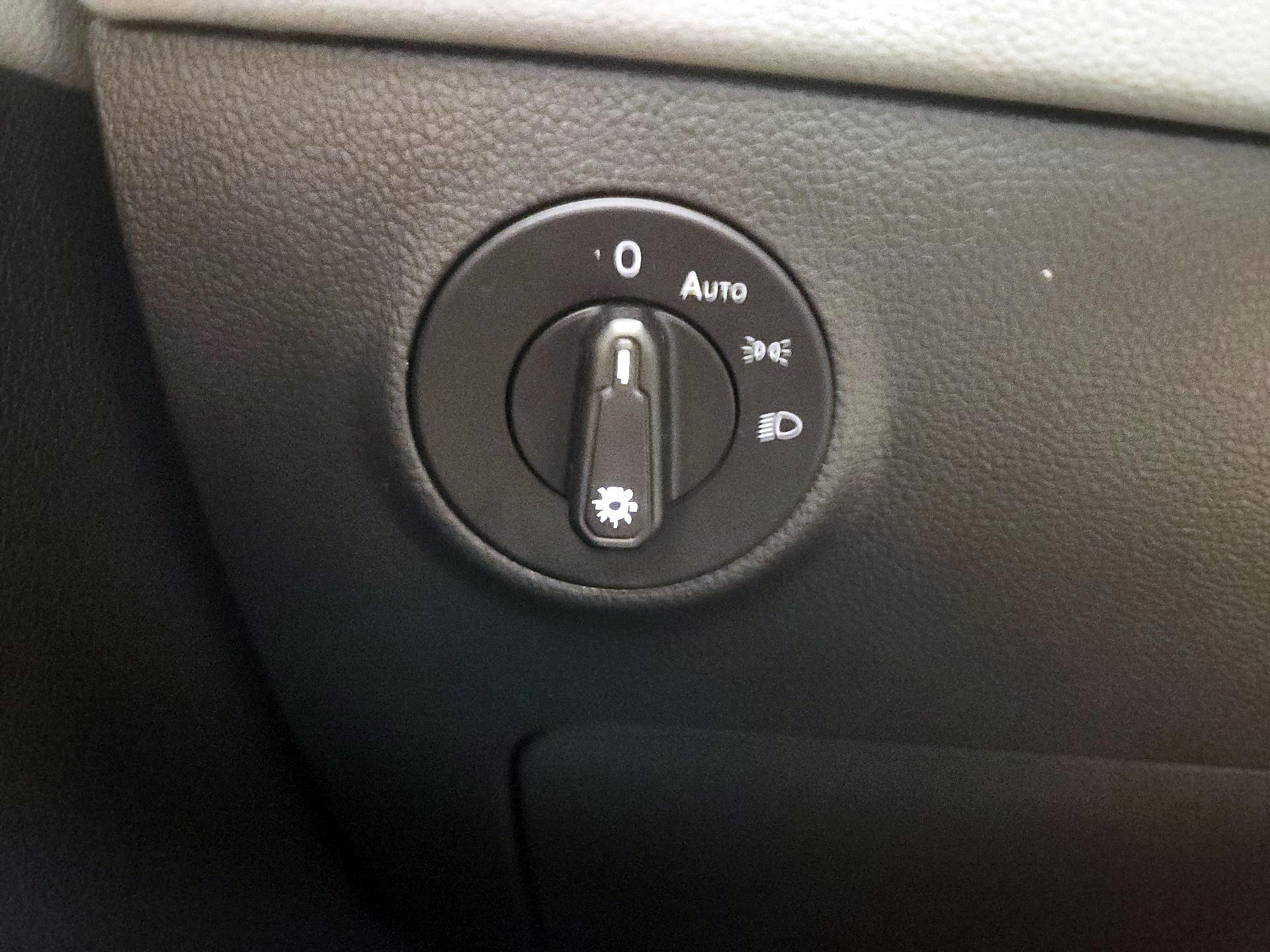 Thumbnail: 2022 Volkswagen Taos - 13