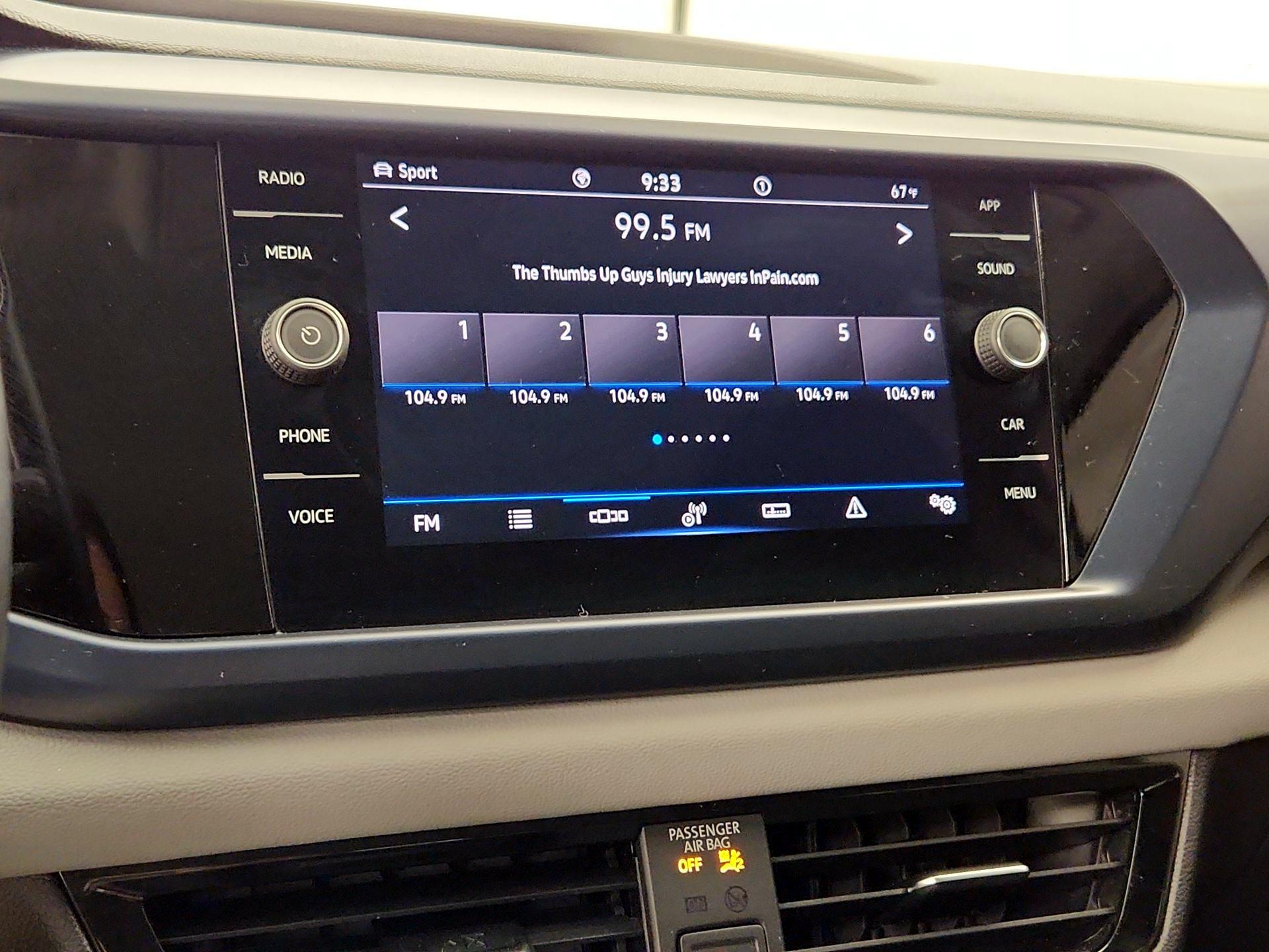 Thumbnail: 2022 Volkswagen Taos - 15