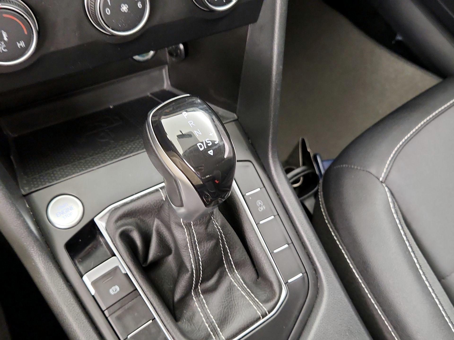 Thumbnail: 2022 Volkswagen Taos - 17