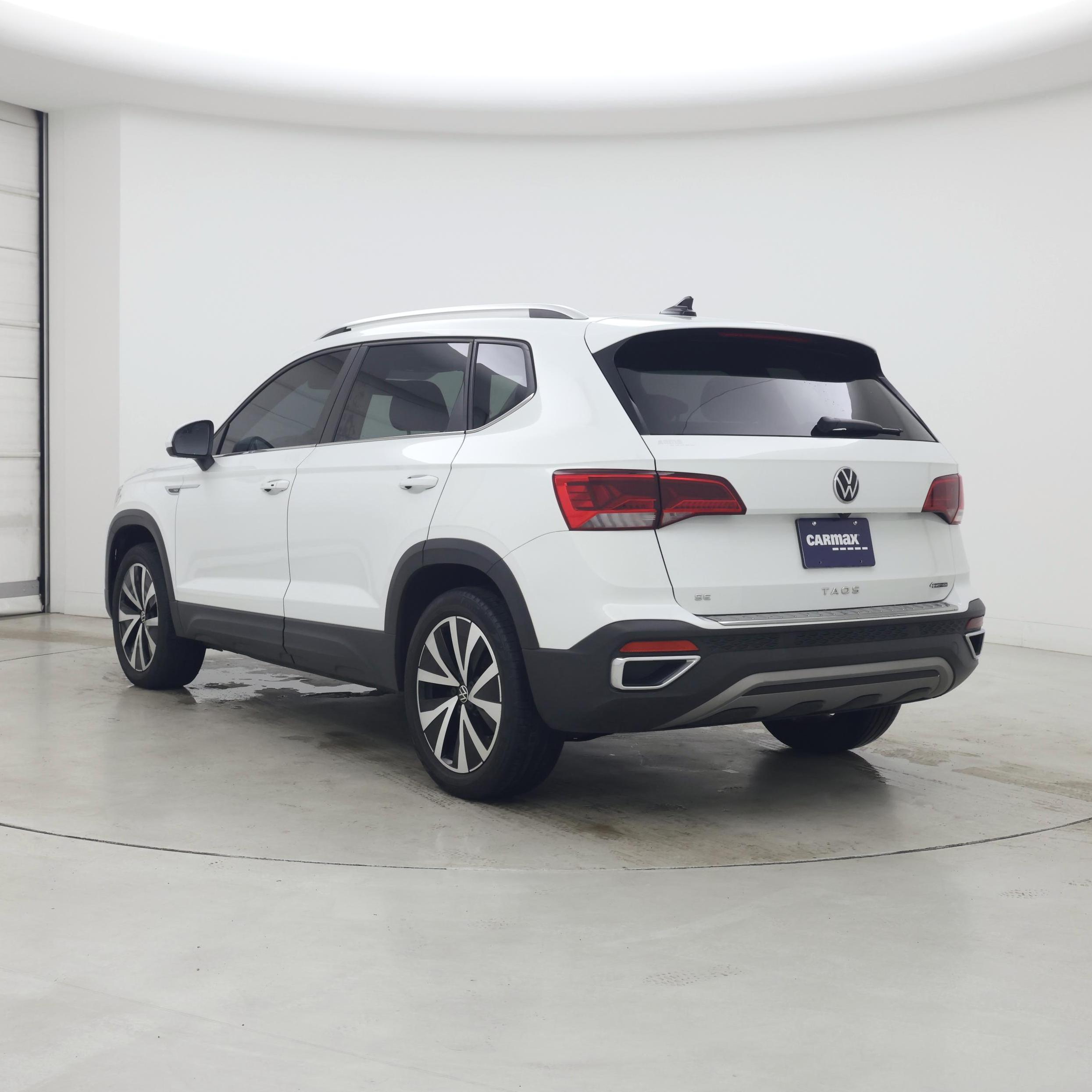 Thumbnail: 2022 Volkswagen Taos - 2