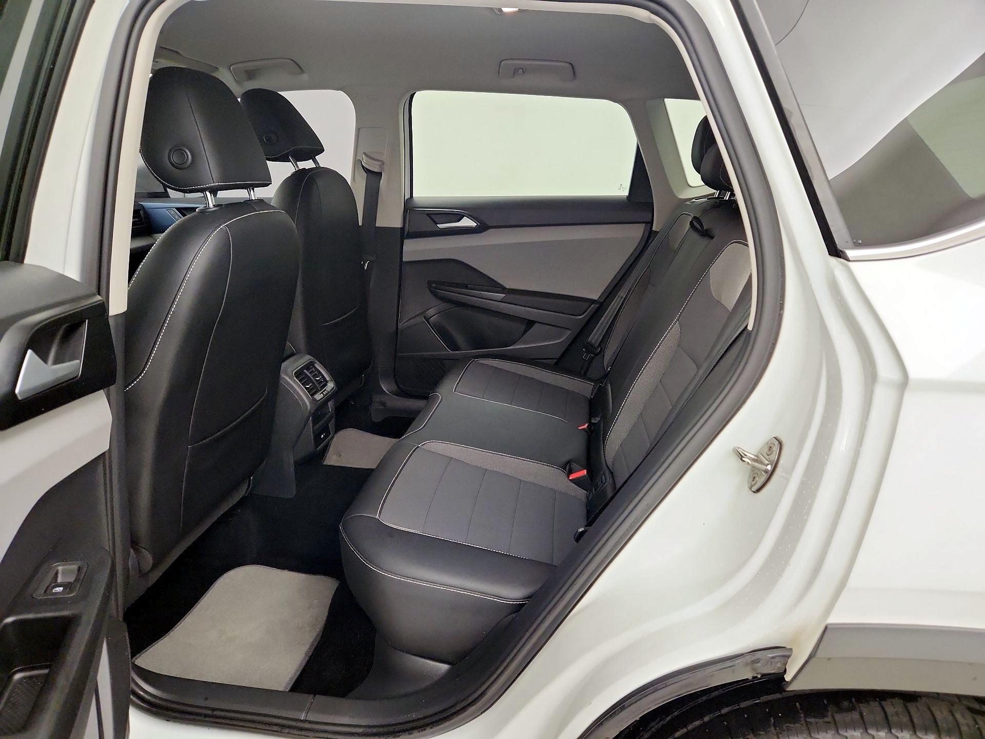 Thumbnail: 2022 Volkswagen Taos - 19