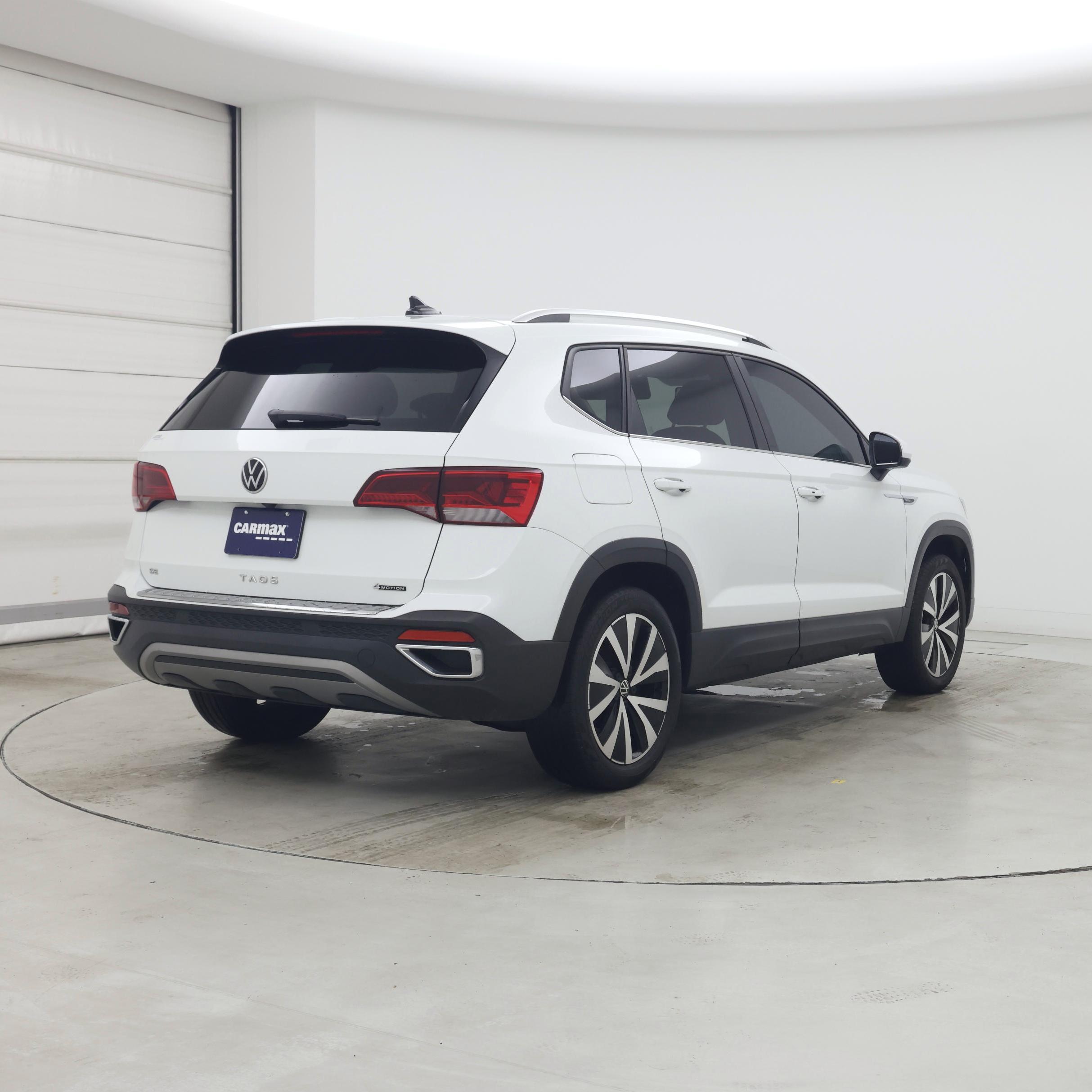 Thumbnail: 2022 Volkswagen Taos - 8