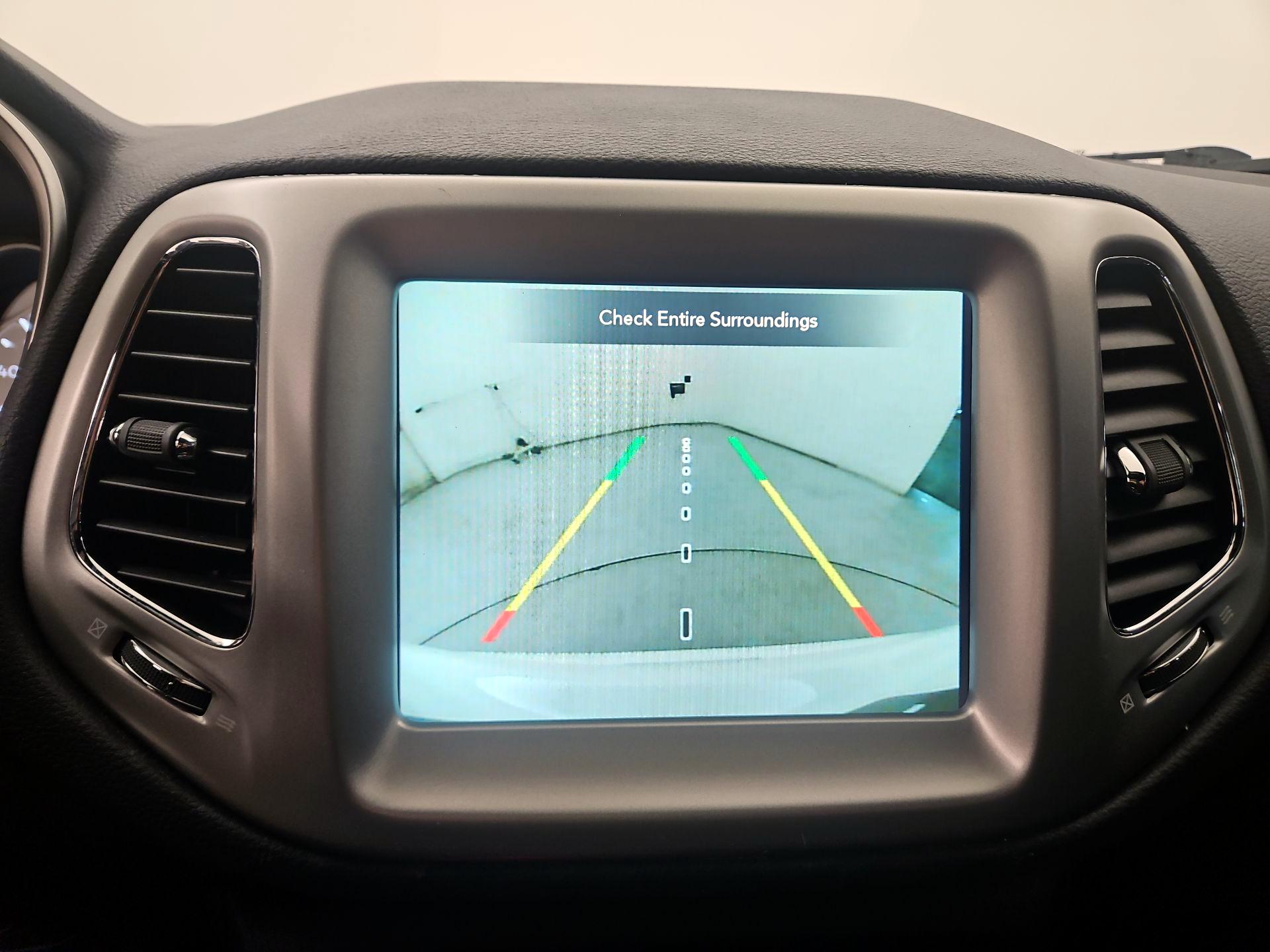 Thumbnail: 2021 Jeep Compass - 15