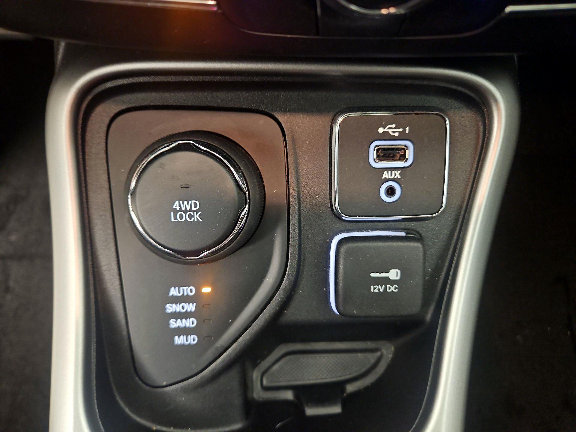 Thumbnail: 2021 Jeep Compass - 19