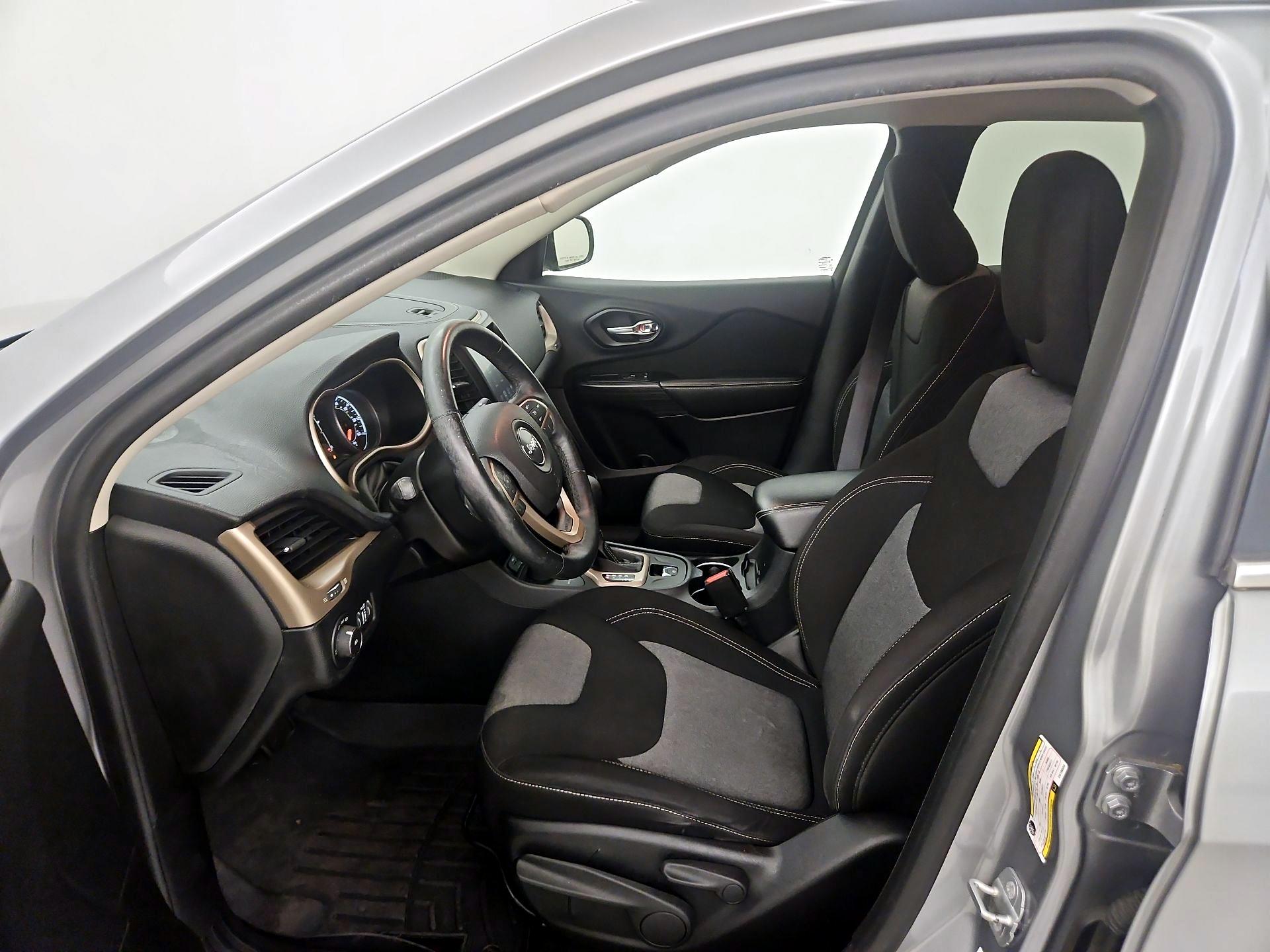 Thumbnail: 2014 Jeep Cherokee - 11