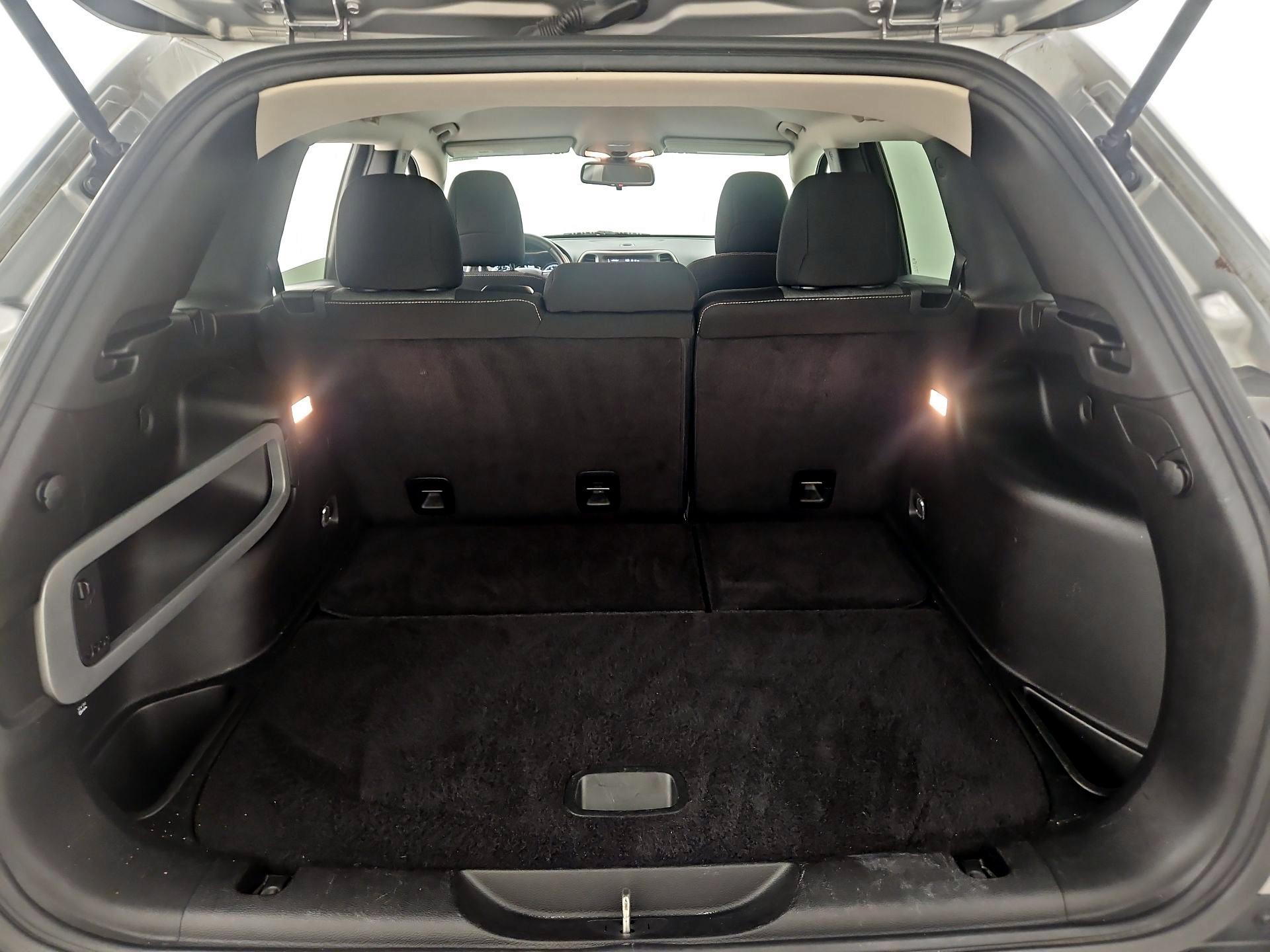 Thumbnail: 2014 Jeep Cherokee - 19