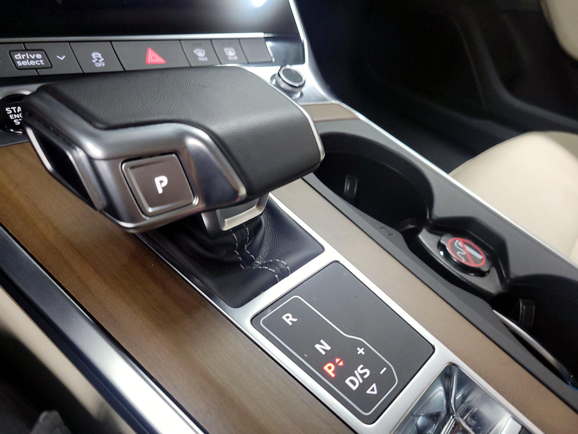 Thumbnail: 2024 Audi A6 - 16