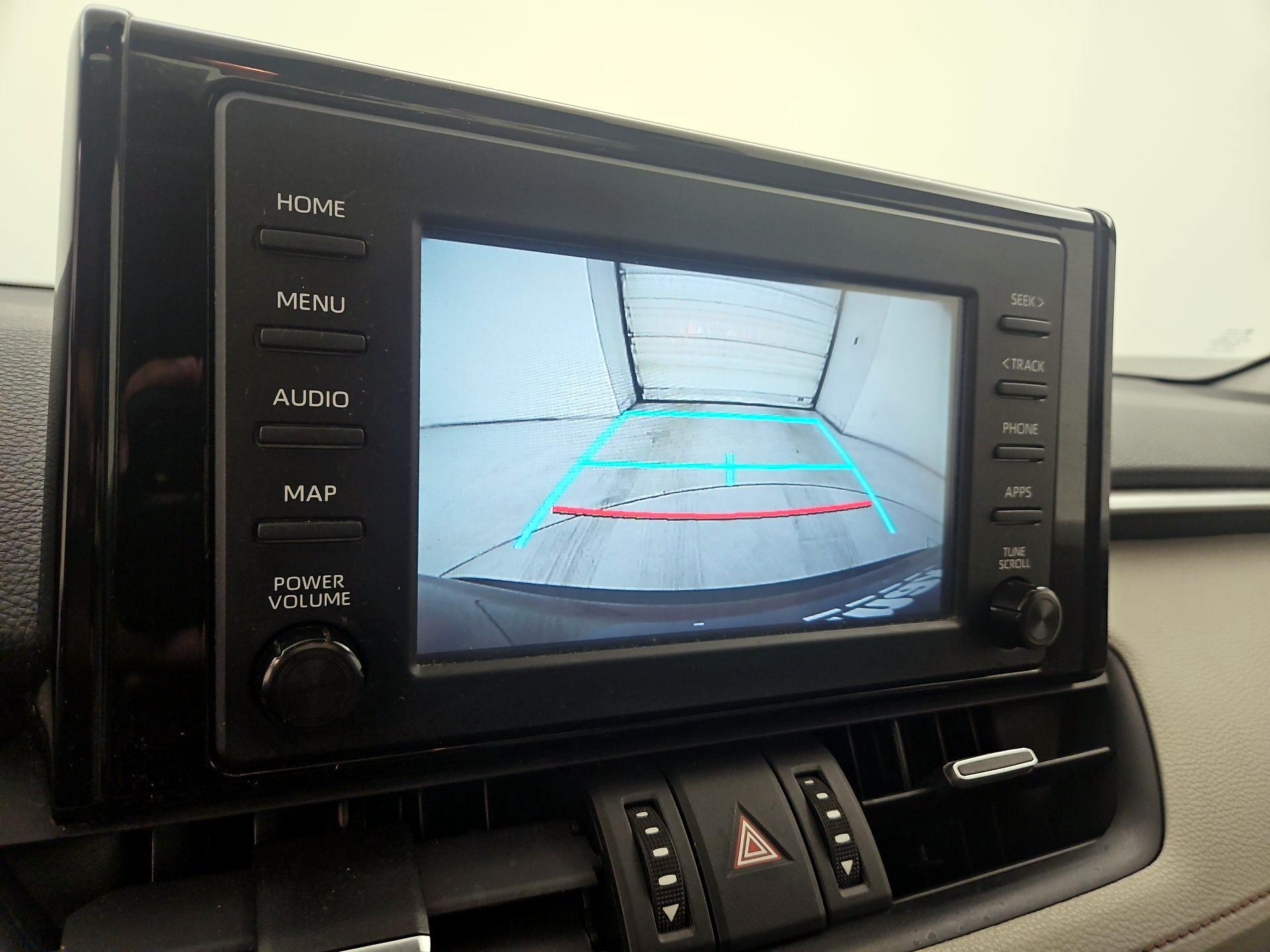 Thumbnail: 2019 Toyota RAV4 - 14