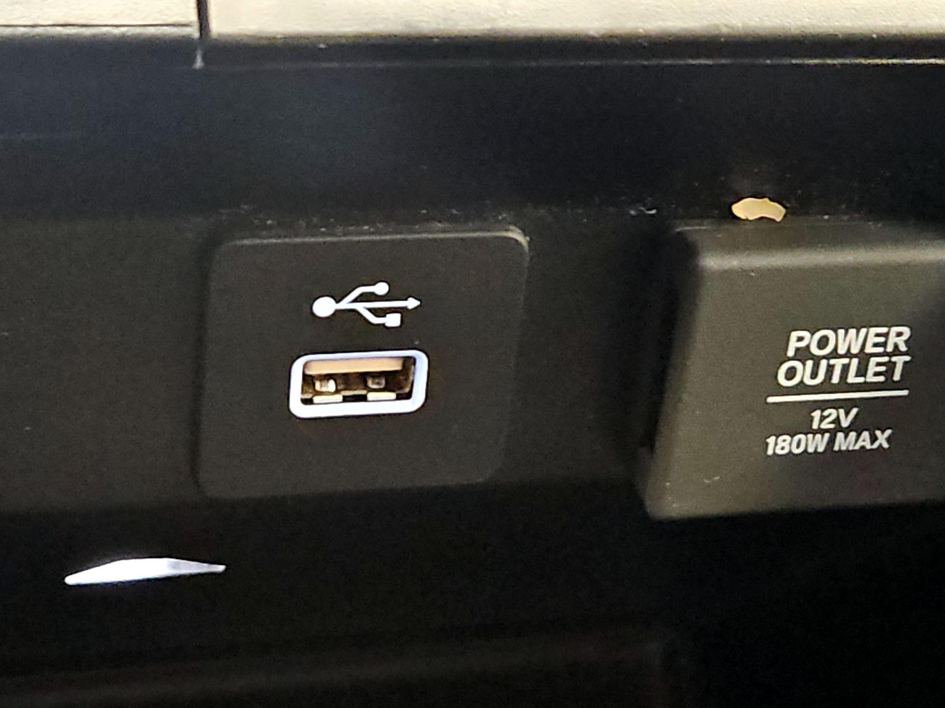 Thumbnail: 2024 Acura MDX - 19