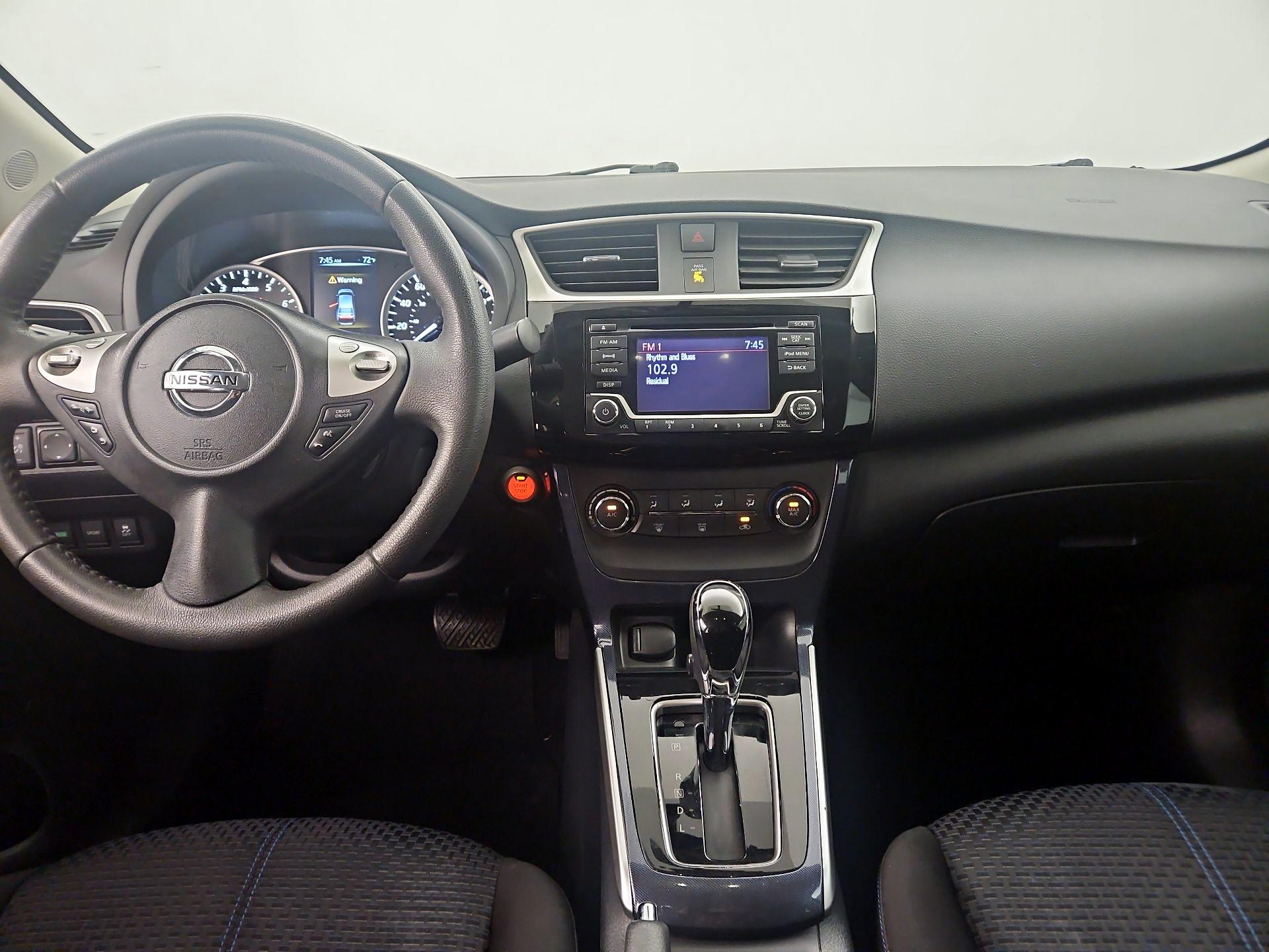 Thumbnail: 2017 Nissan Sentra - 9