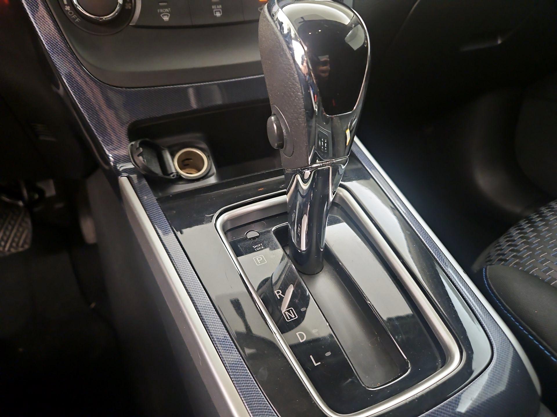 Thumbnail: 2017 Nissan Sentra - 17