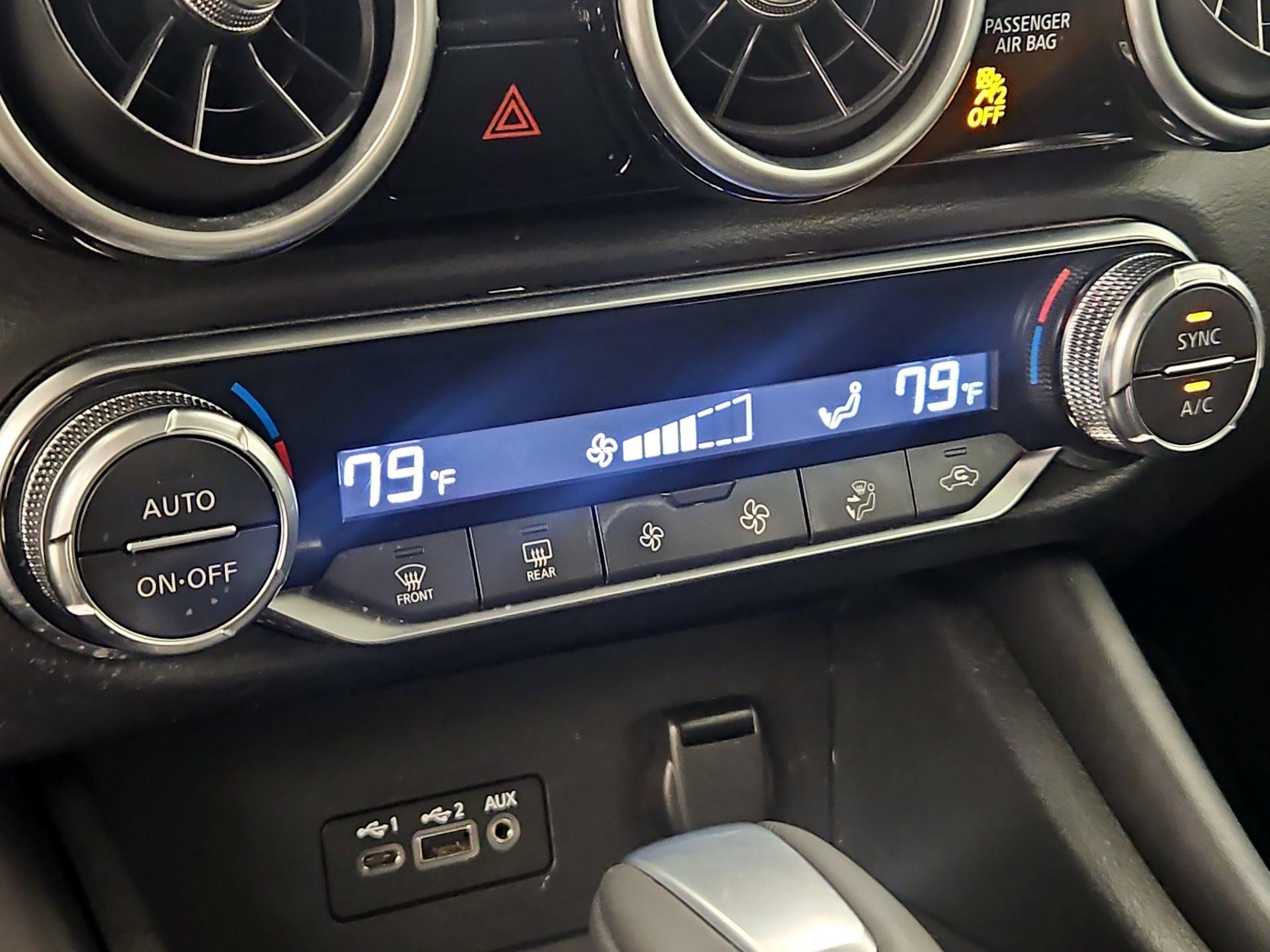 Thumbnail: 2021 Nissan Sentra - 16
