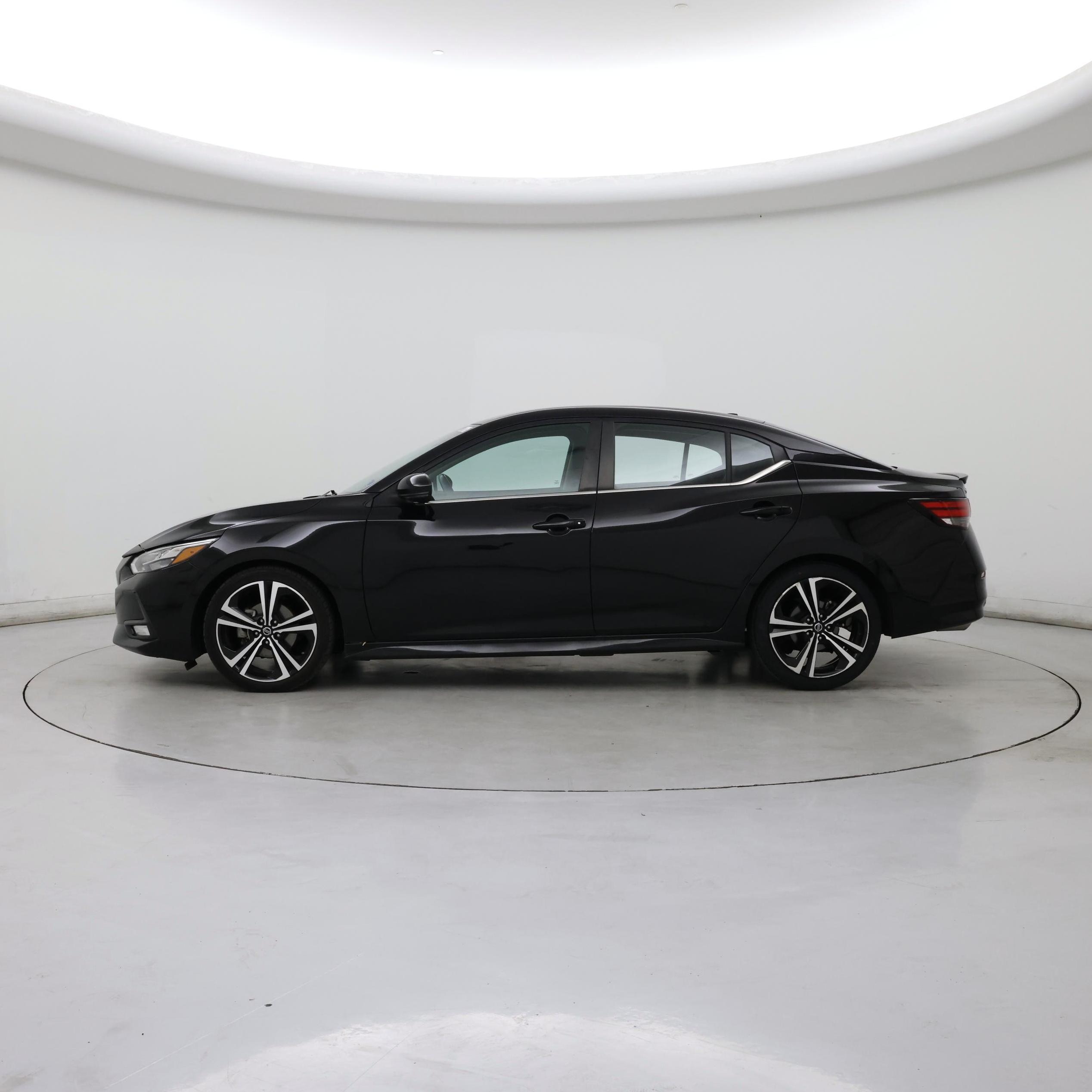 Thumbnail: 2021 Nissan Sentra - 3