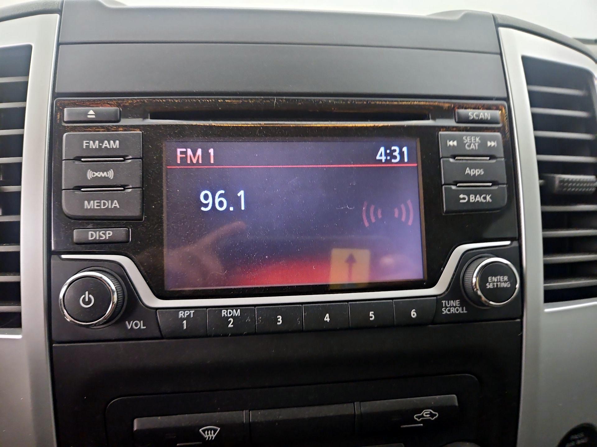 Thumbnail: 2015 Nissan Frontier - 14
