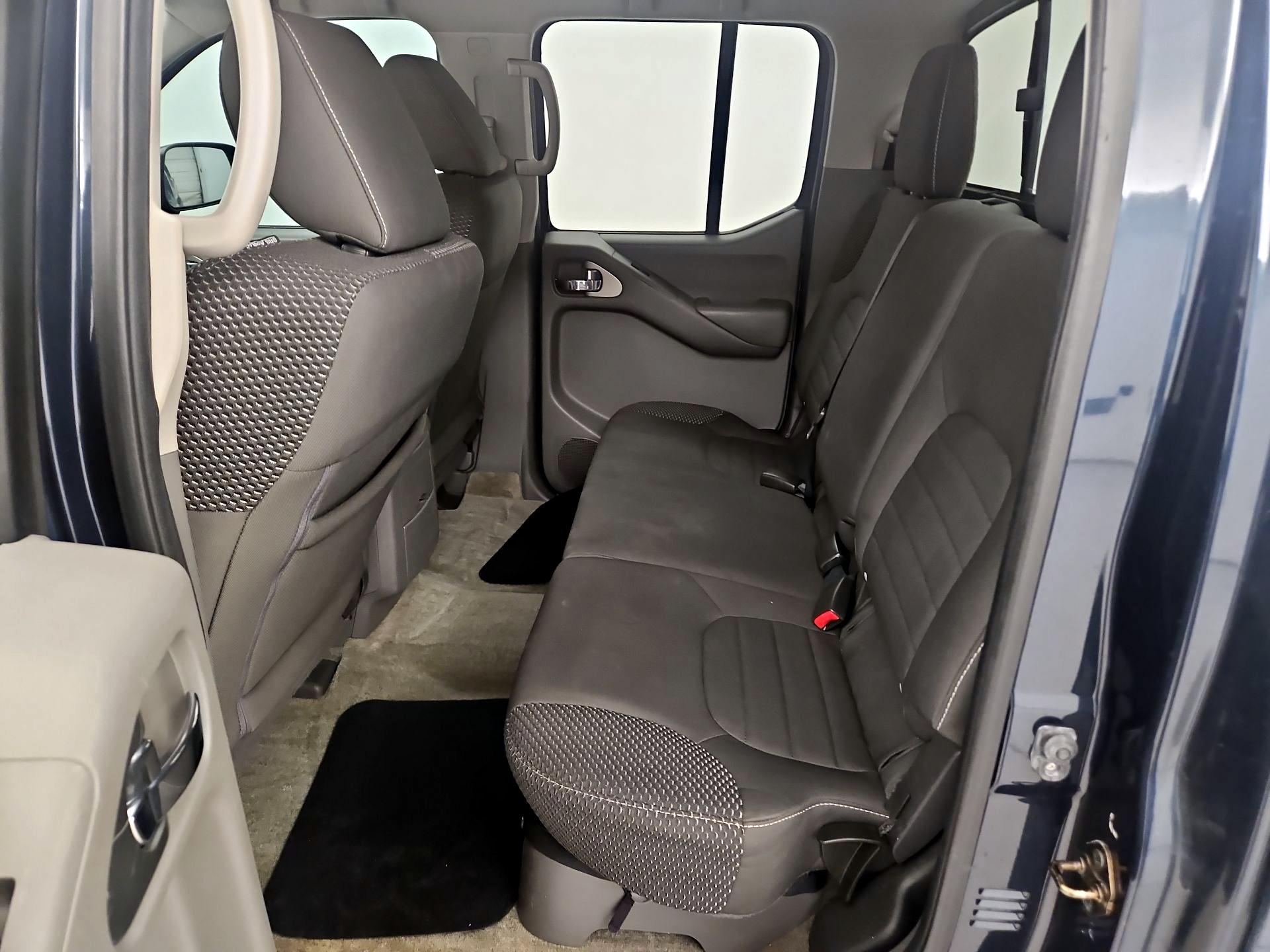 Thumbnail: 2015 Nissan Frontier - 18