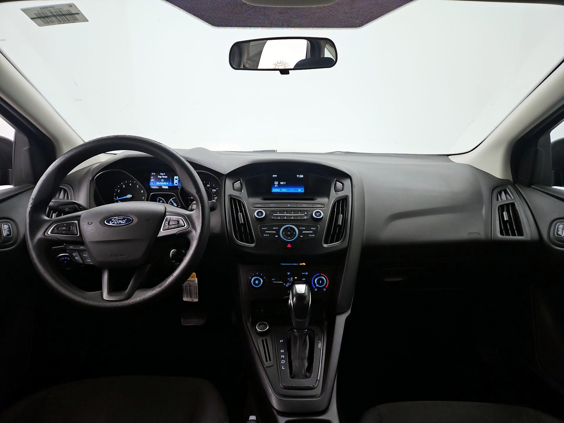 Thumbnail: 2016 Ford Focus - 9