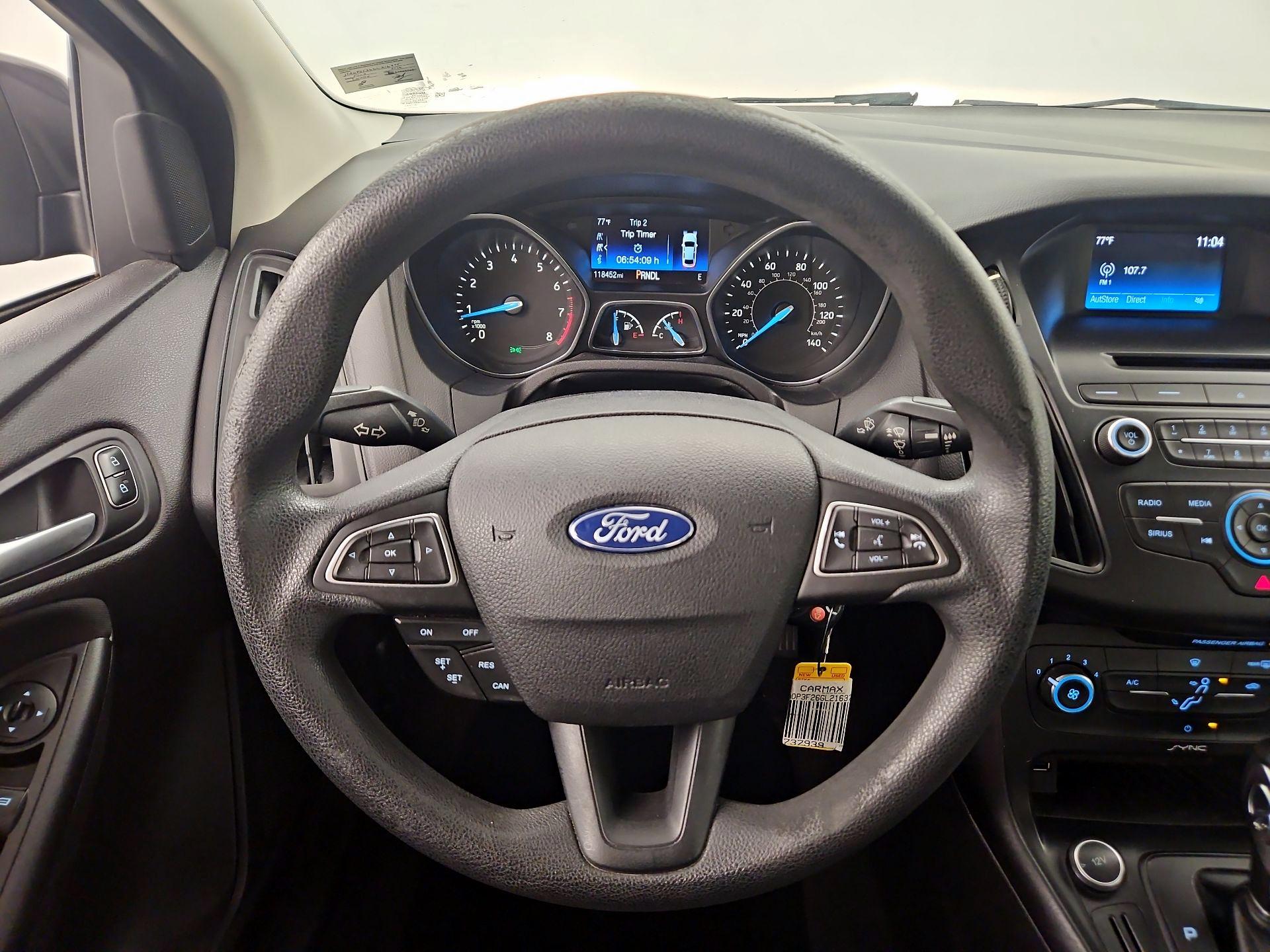 Thumbnail: 2016 Ford Focus - 10