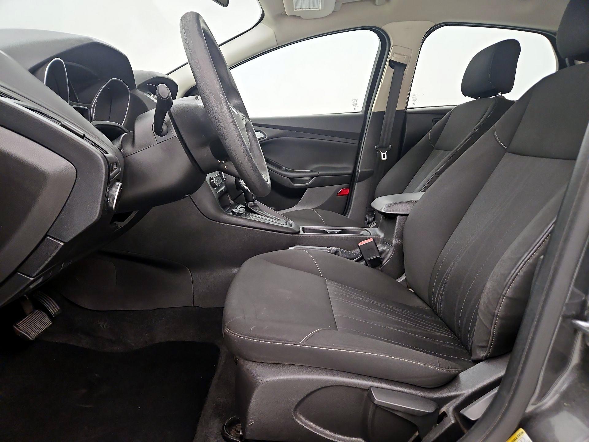 Thumbnail: 2016 Ford Focus - 11