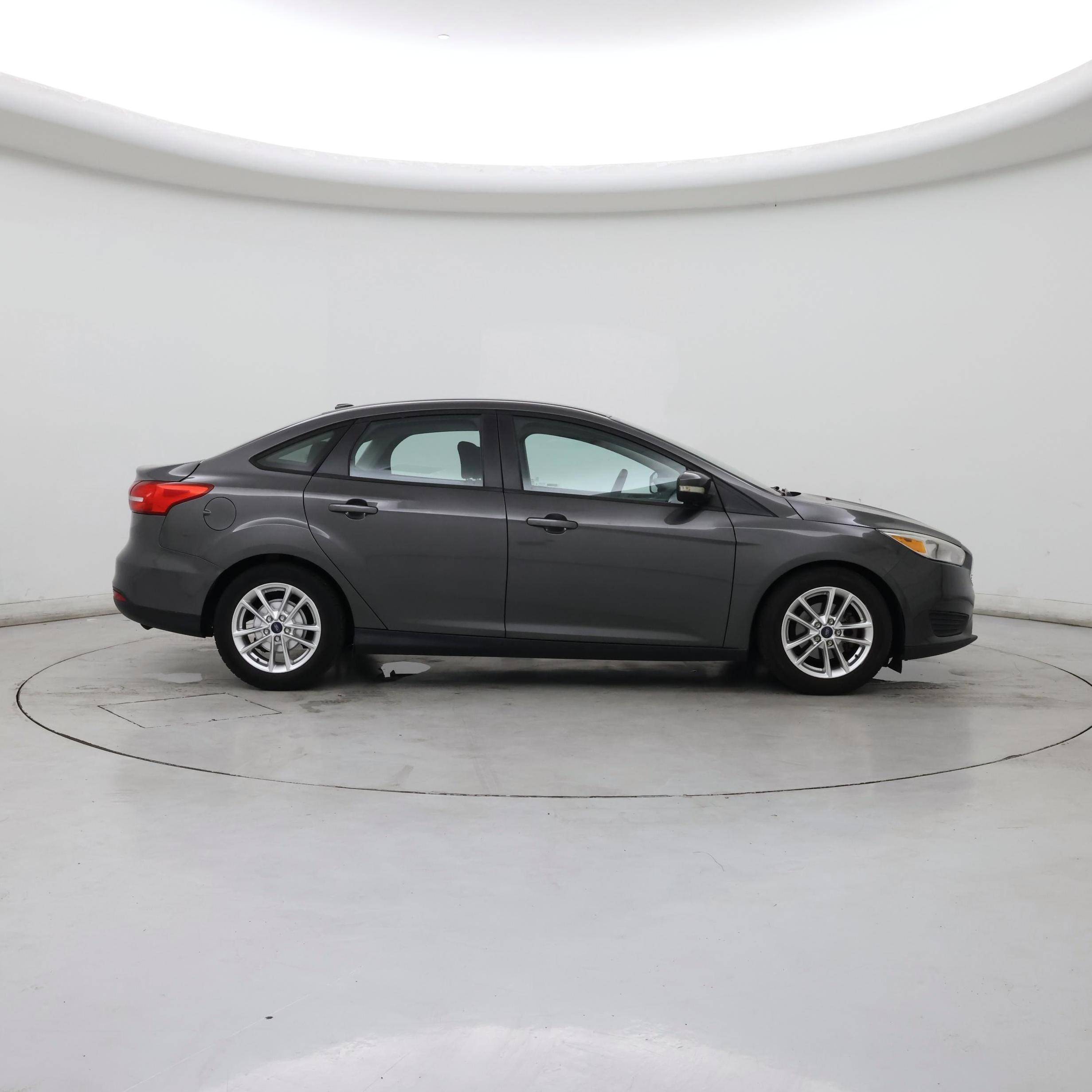 Thumbnail: 2016 Ford Focus - 7