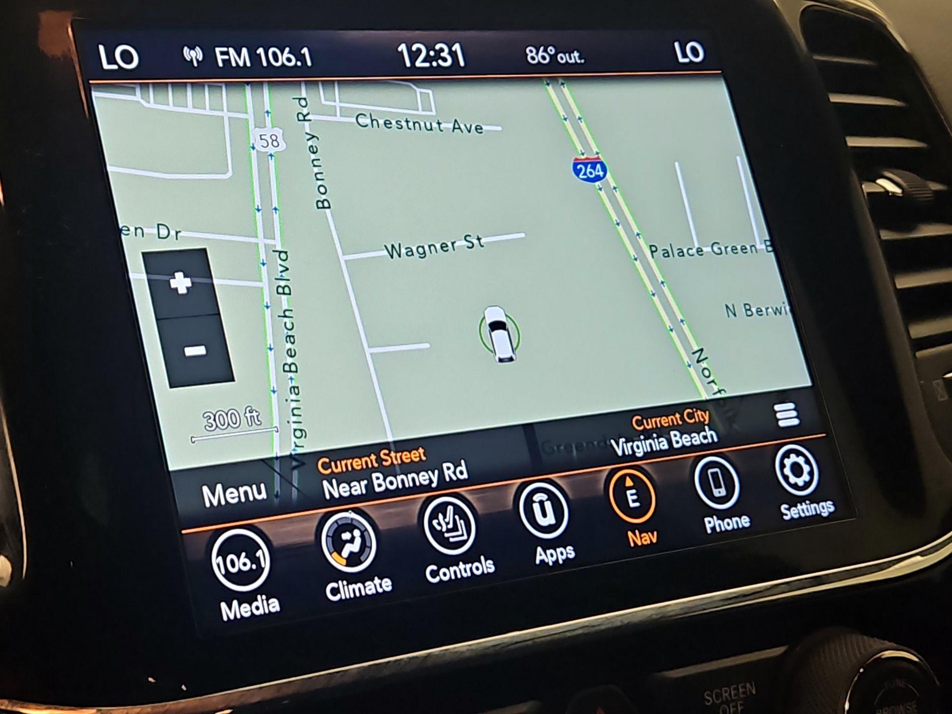 Thumbnail: 2022 Jeep Grand Cherokee - 14