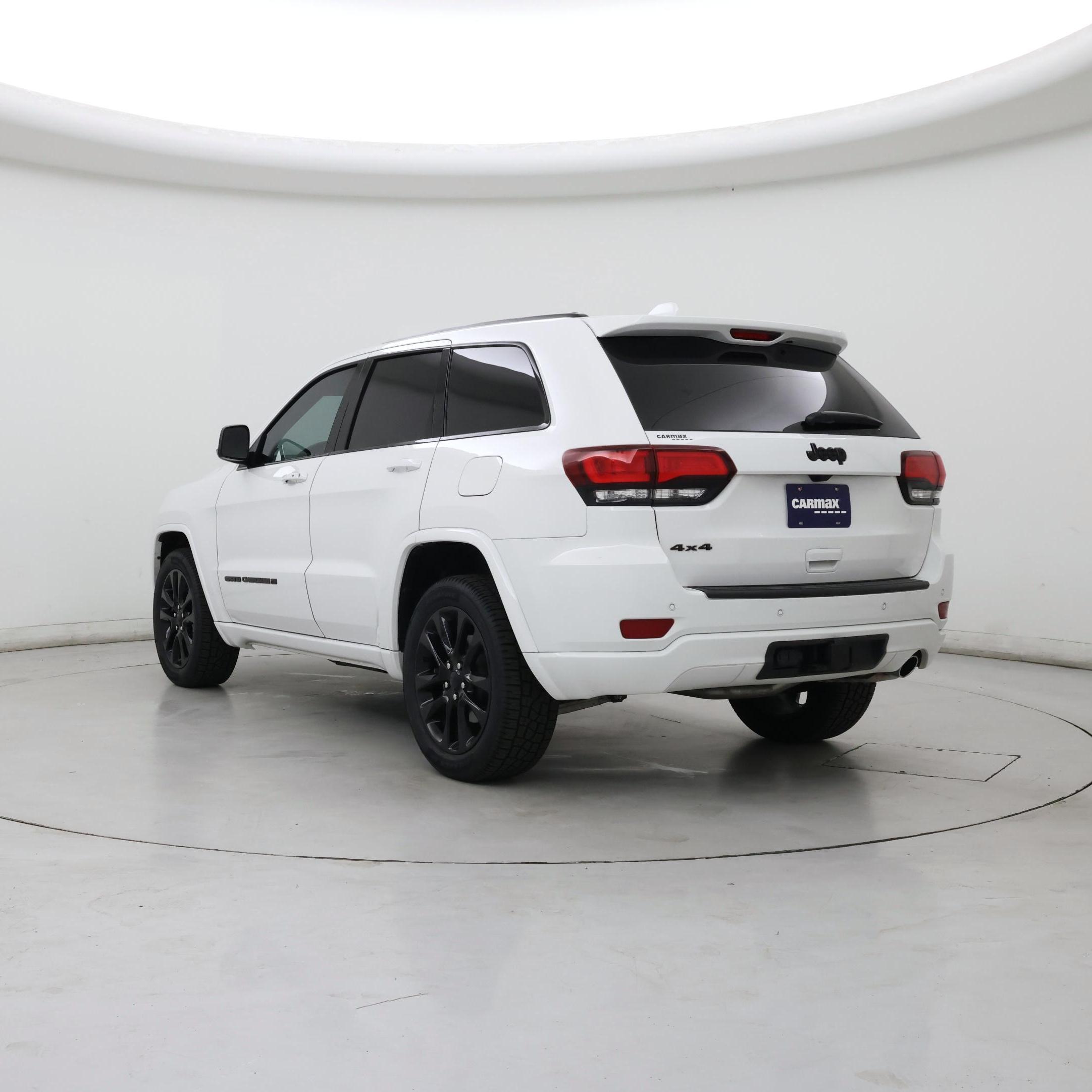 Thumbnail: 2022 Jeep Grand Cherokee - 2