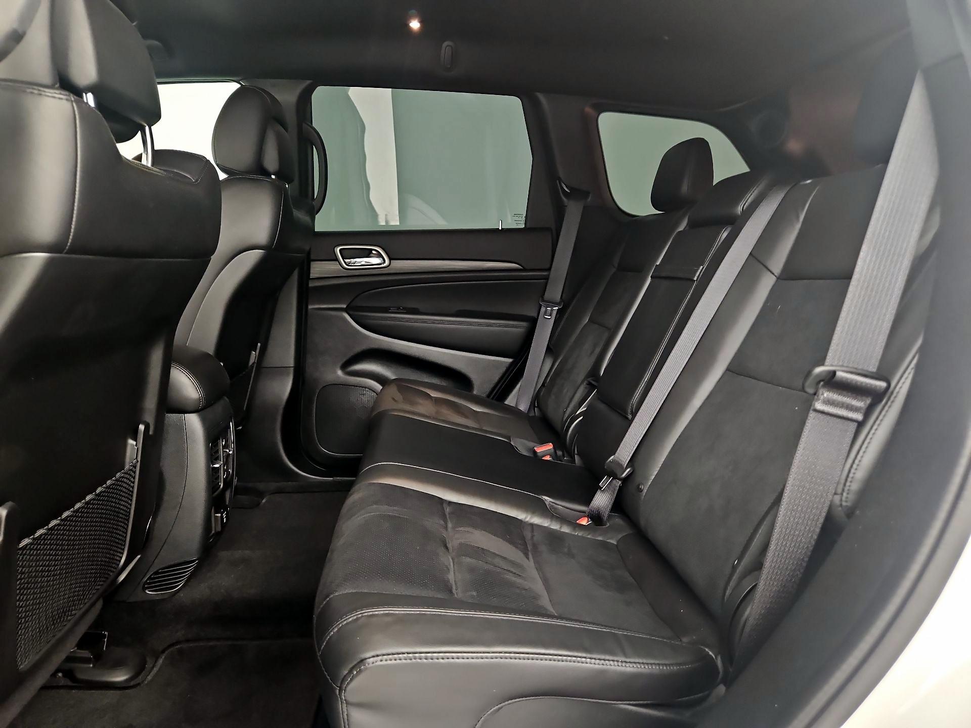 Thumbnail: 2022 Jeep Grand Cherokee - 20