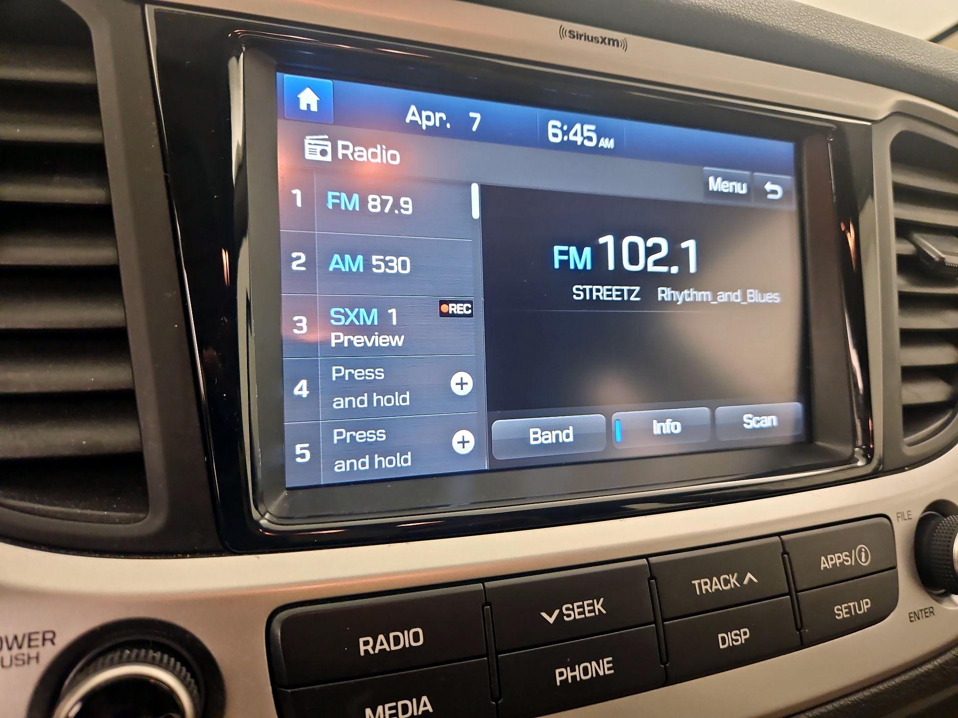 Thumbnail: 2022 Hyundai Accent - 15