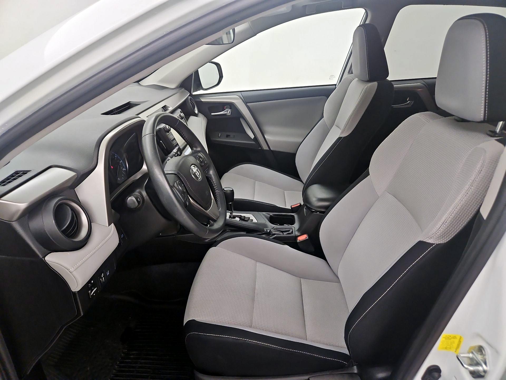 Thumbnail: 2017 Toyota RAV4 - 11