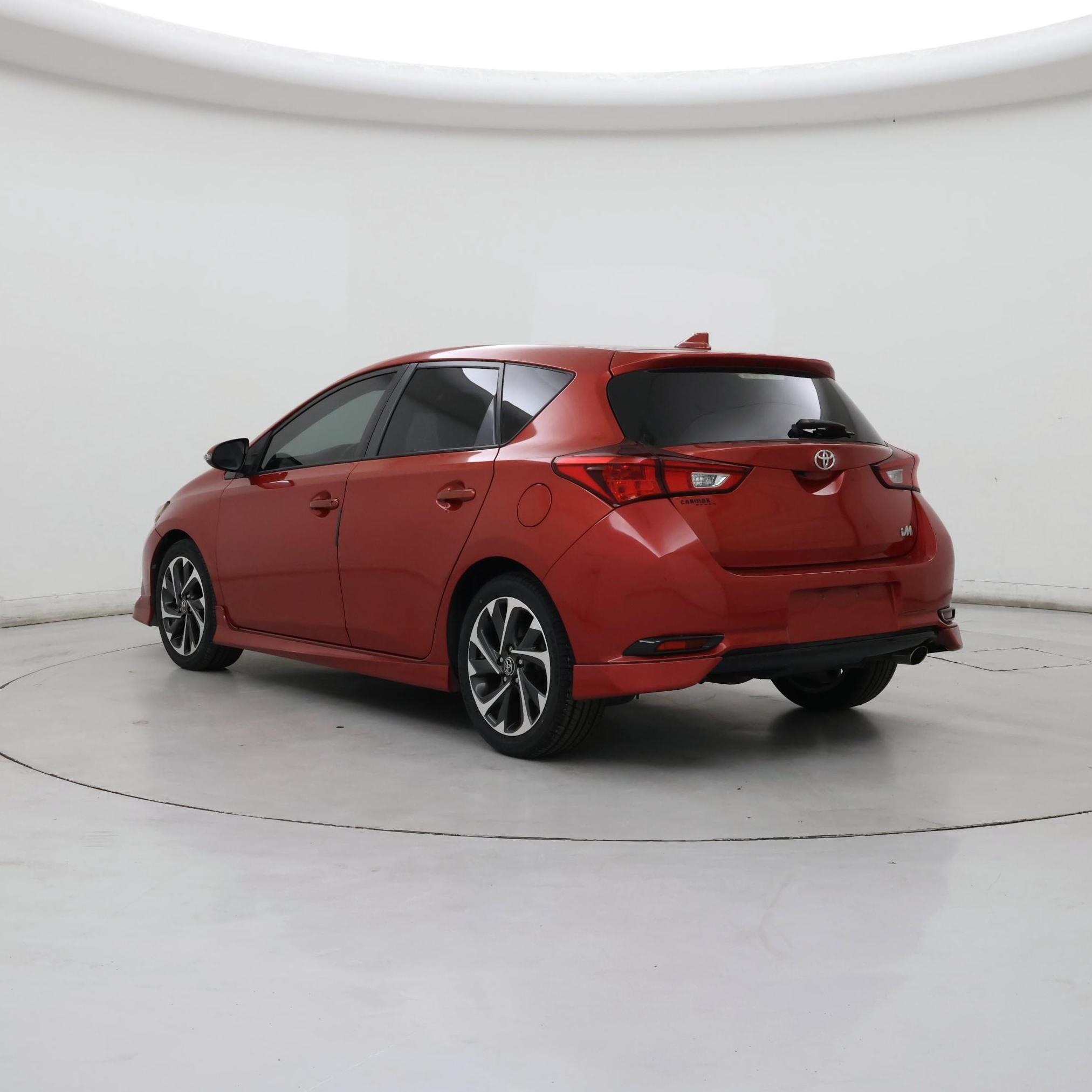 Thumbnail: 2018 Toyota Corolla iM - 2