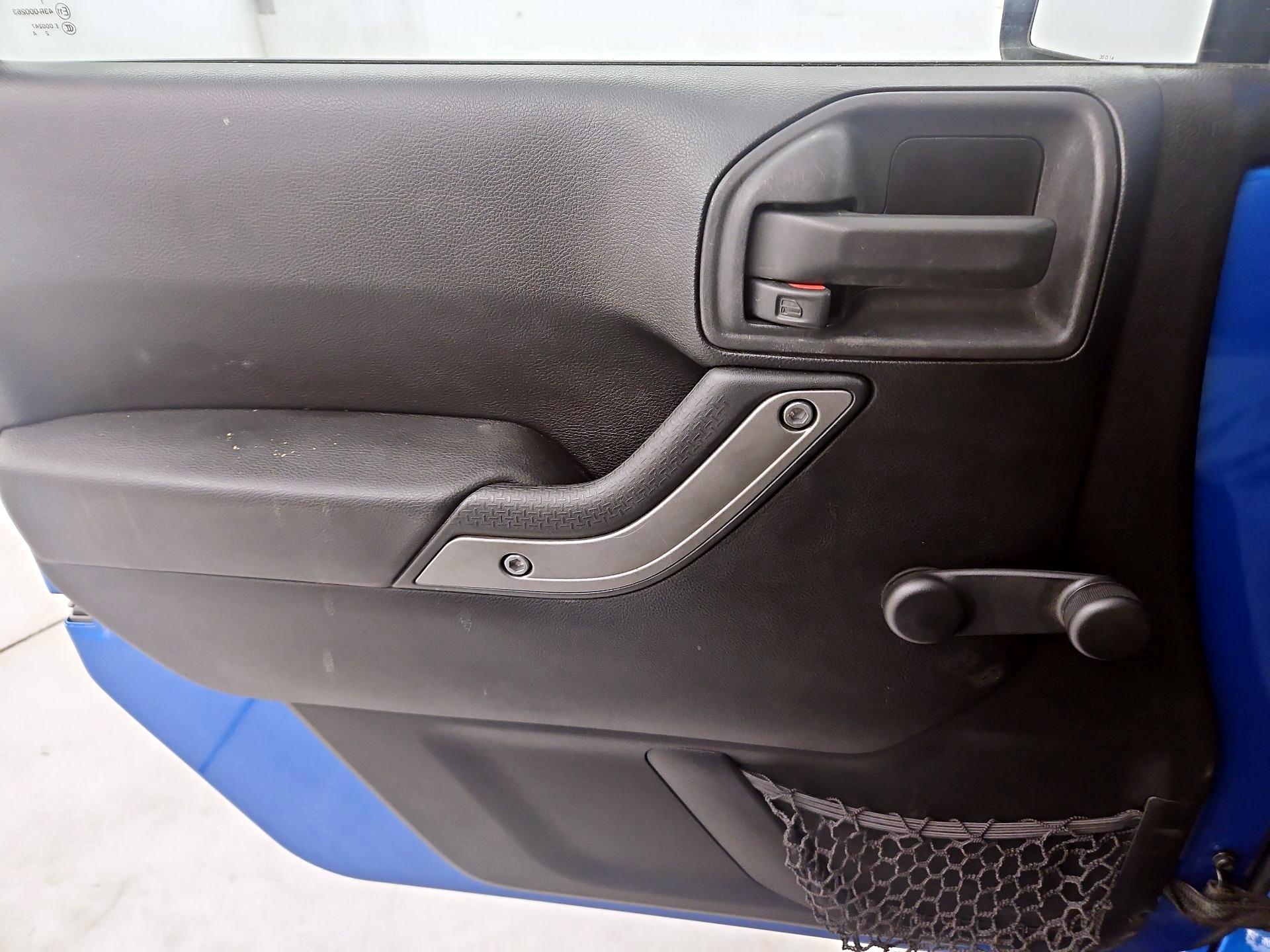 Thumbnail: 2014 Jeep Wrangler - 12