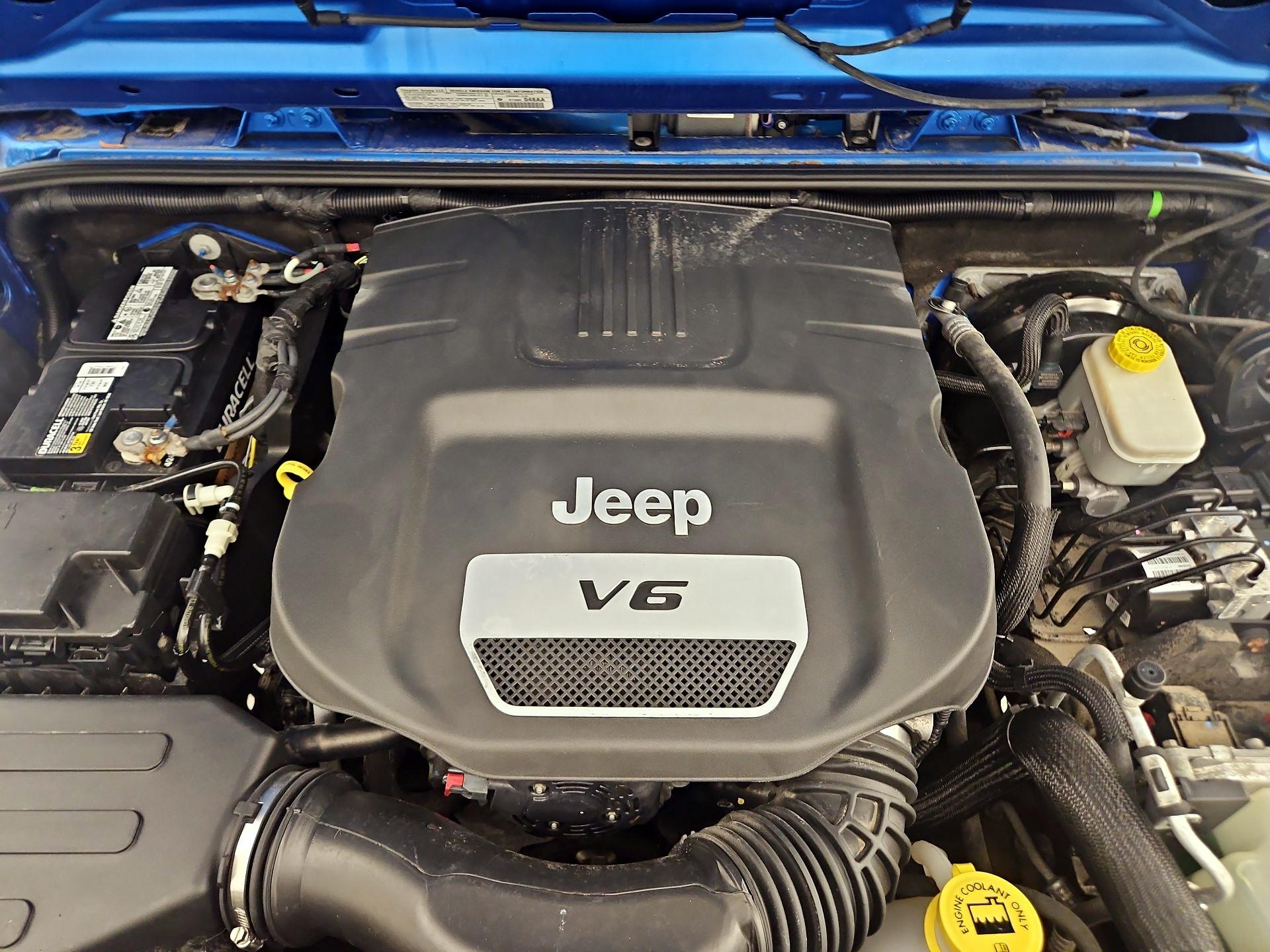 Thumbnail: 2014 Jeep Wrangler - 19