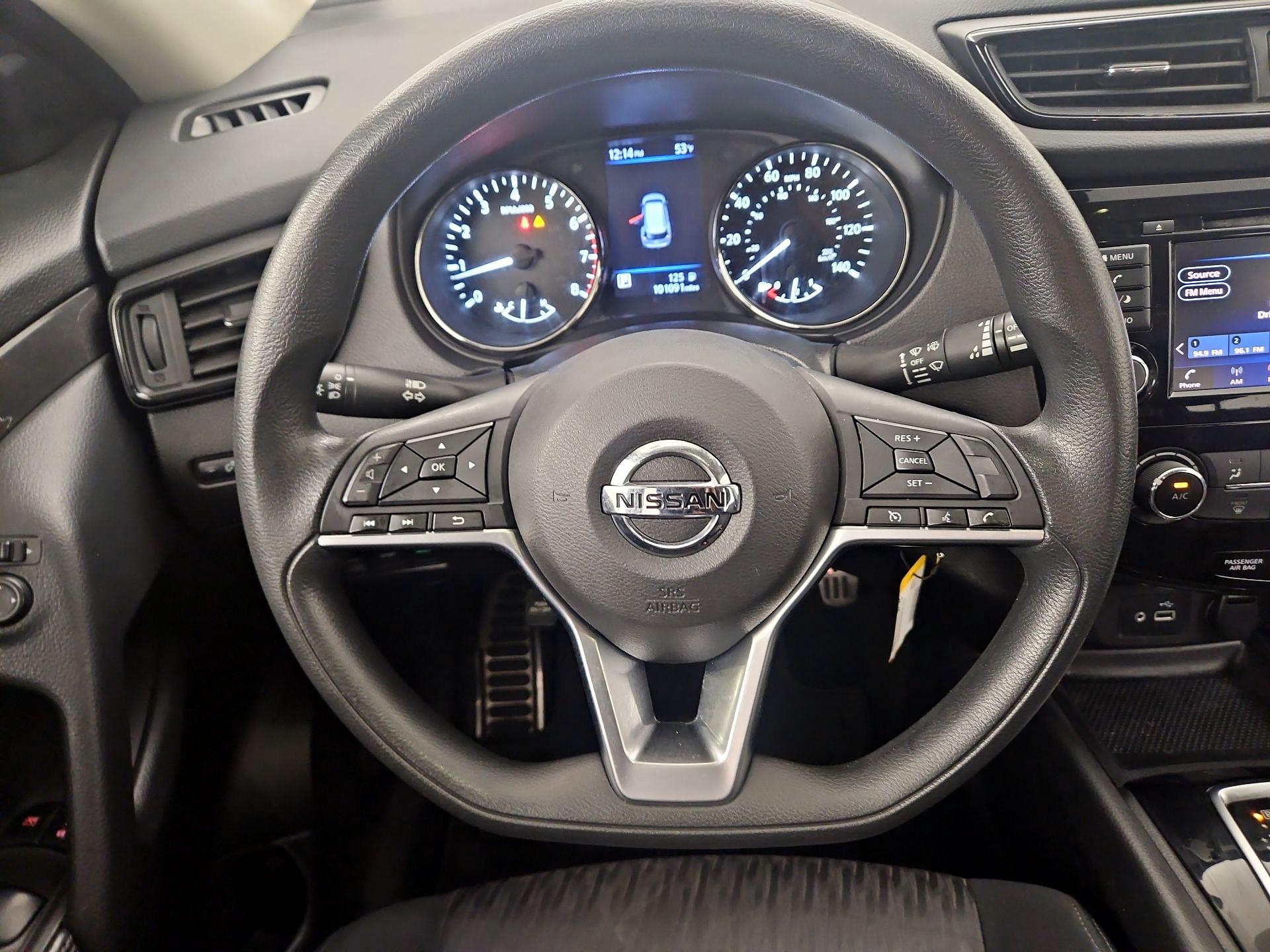 Thumbnail: 2018 Nissan Rogue - 10