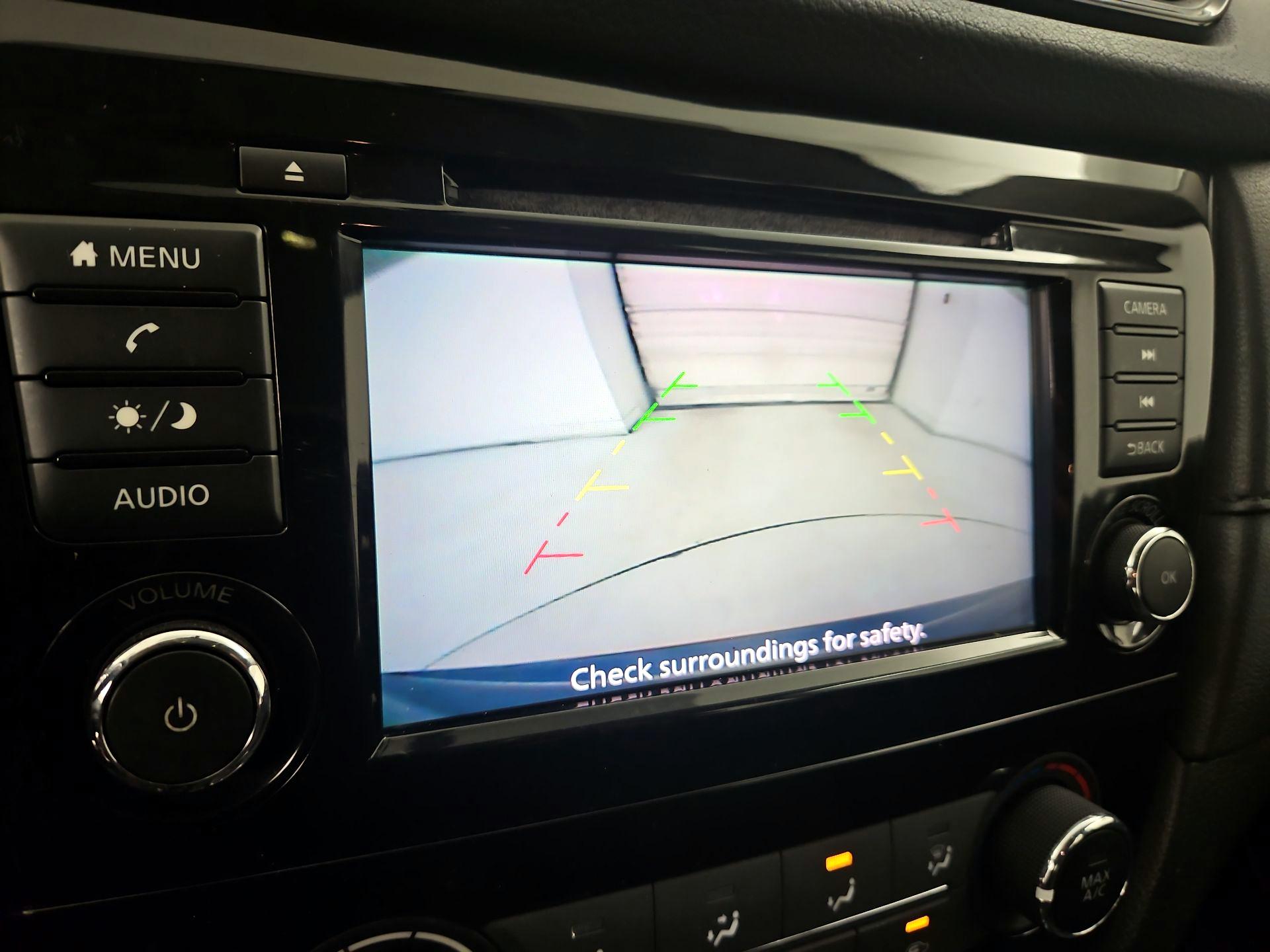 Thumbnail: 2018 Nissan Rogue - 14