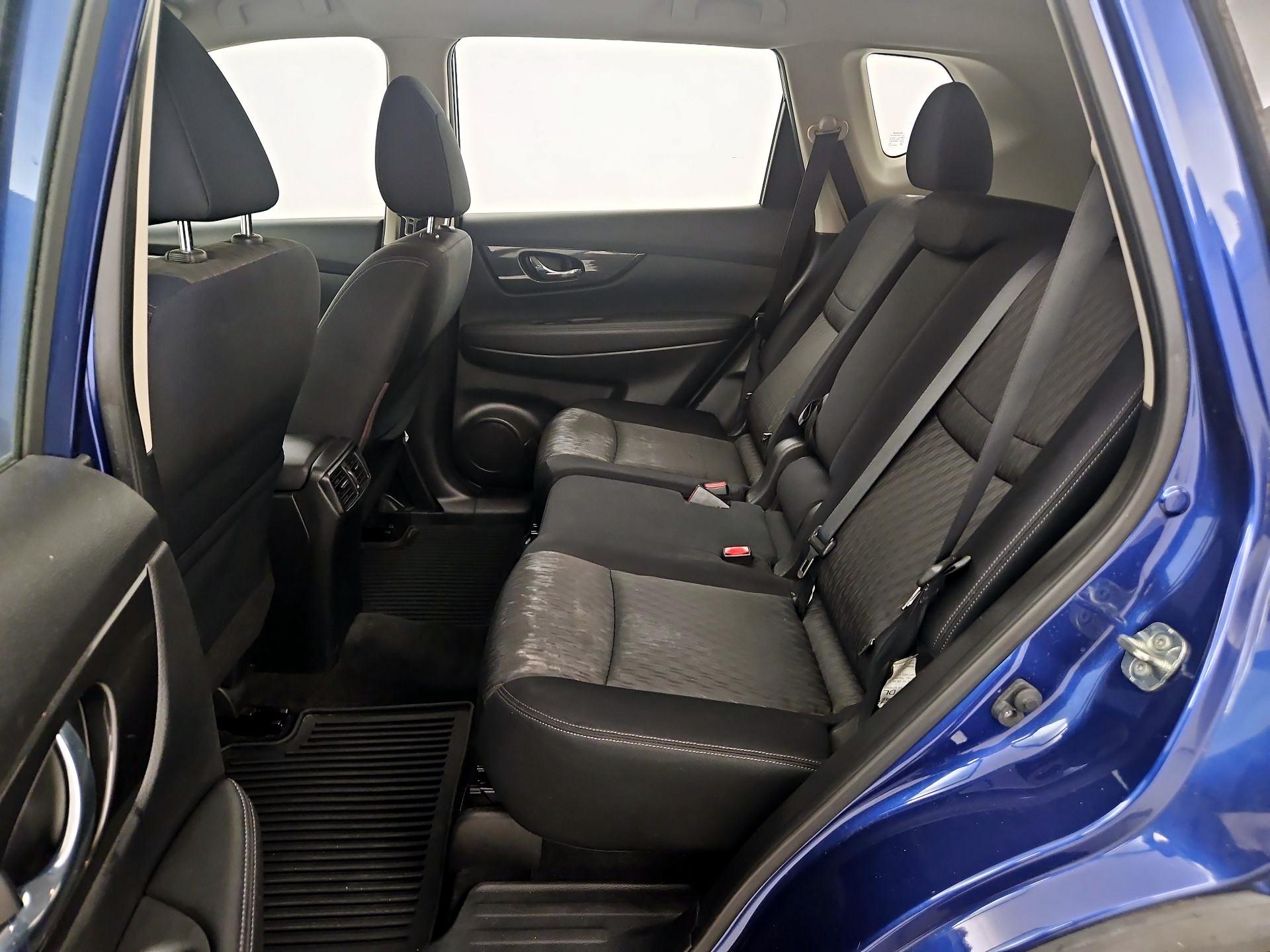 Thumbnail: 2018 Nissan Rogue - 19