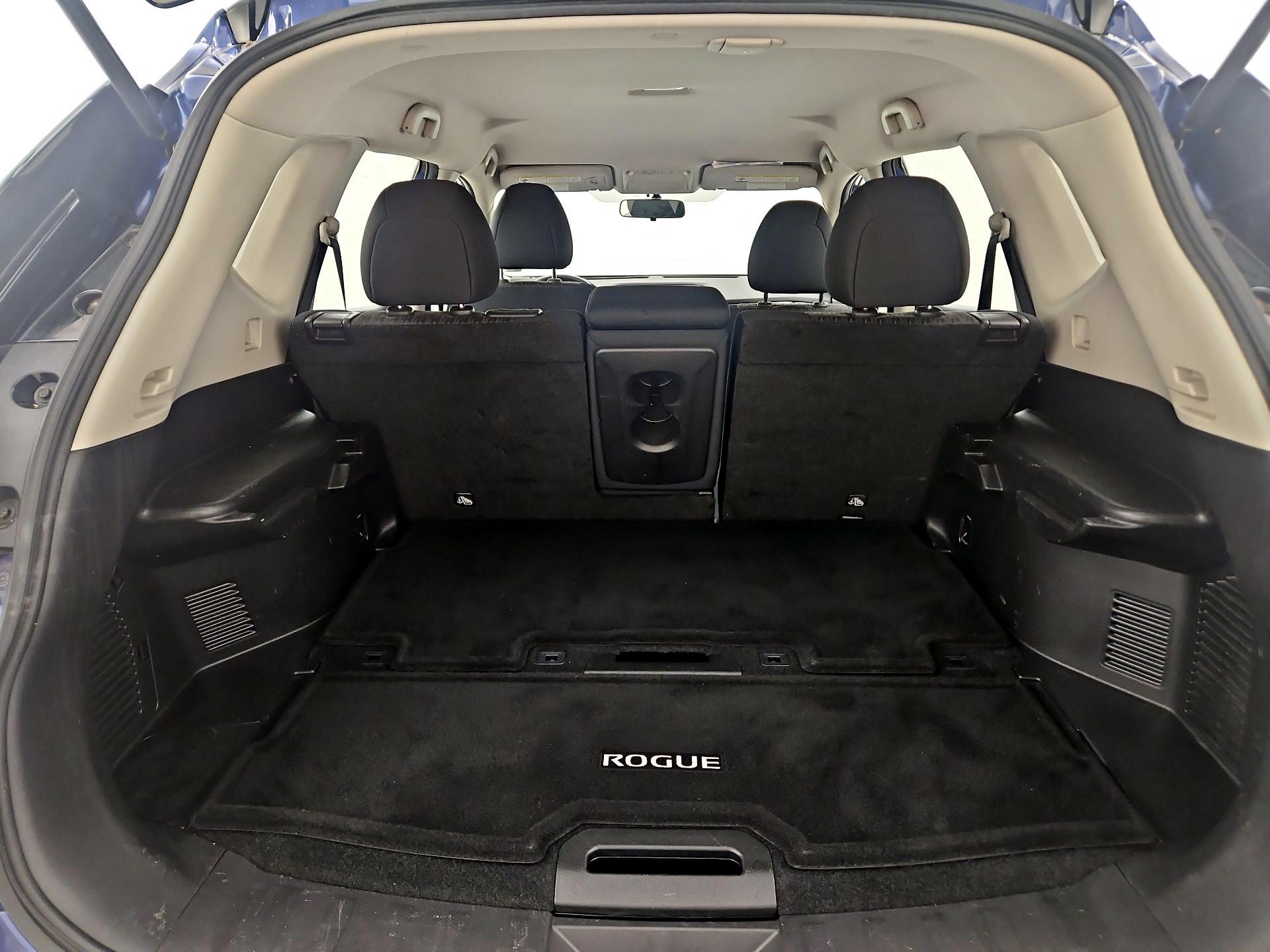 Thumbnail: 2018 Nissan Rogue - 20